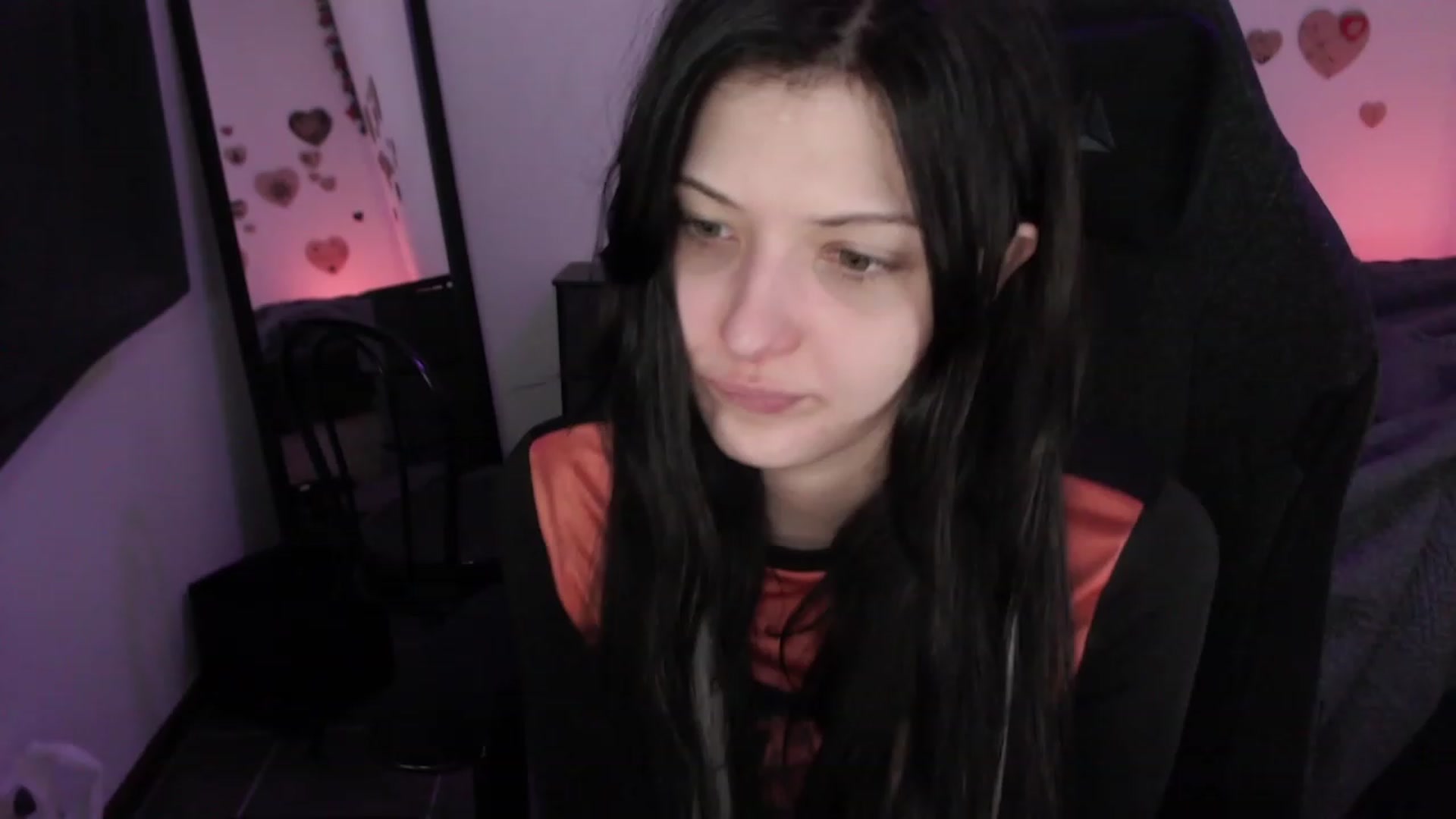 Gallery image thumbnail from RoomToAvoid's myfreecams stream on, 07/08/2023, 12:10 image 2 of 20