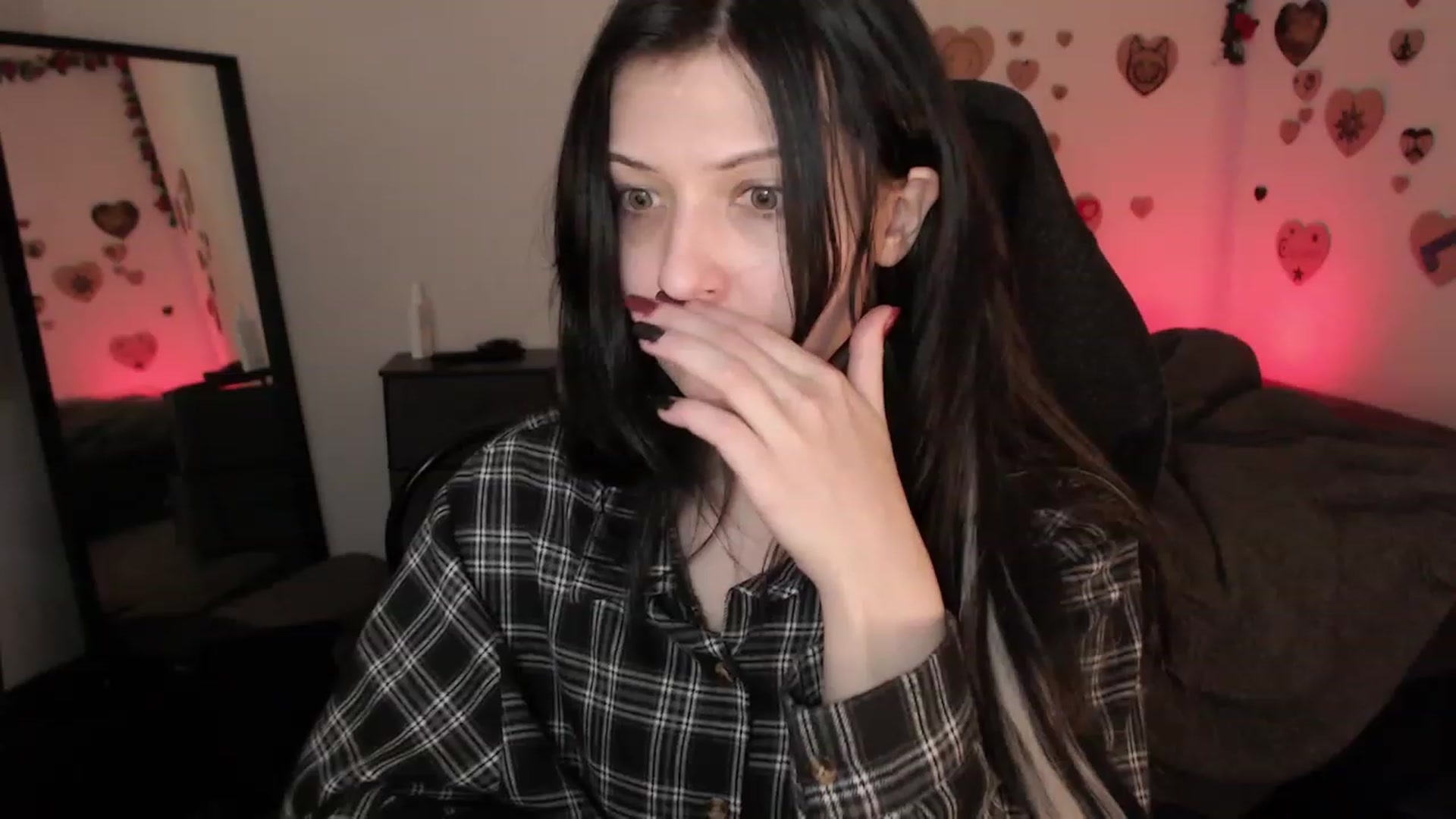Gallery image thumbnail from RoomToAvoid's myfreecams stream on, 07/10/2023, 06:00 image 18 of 20