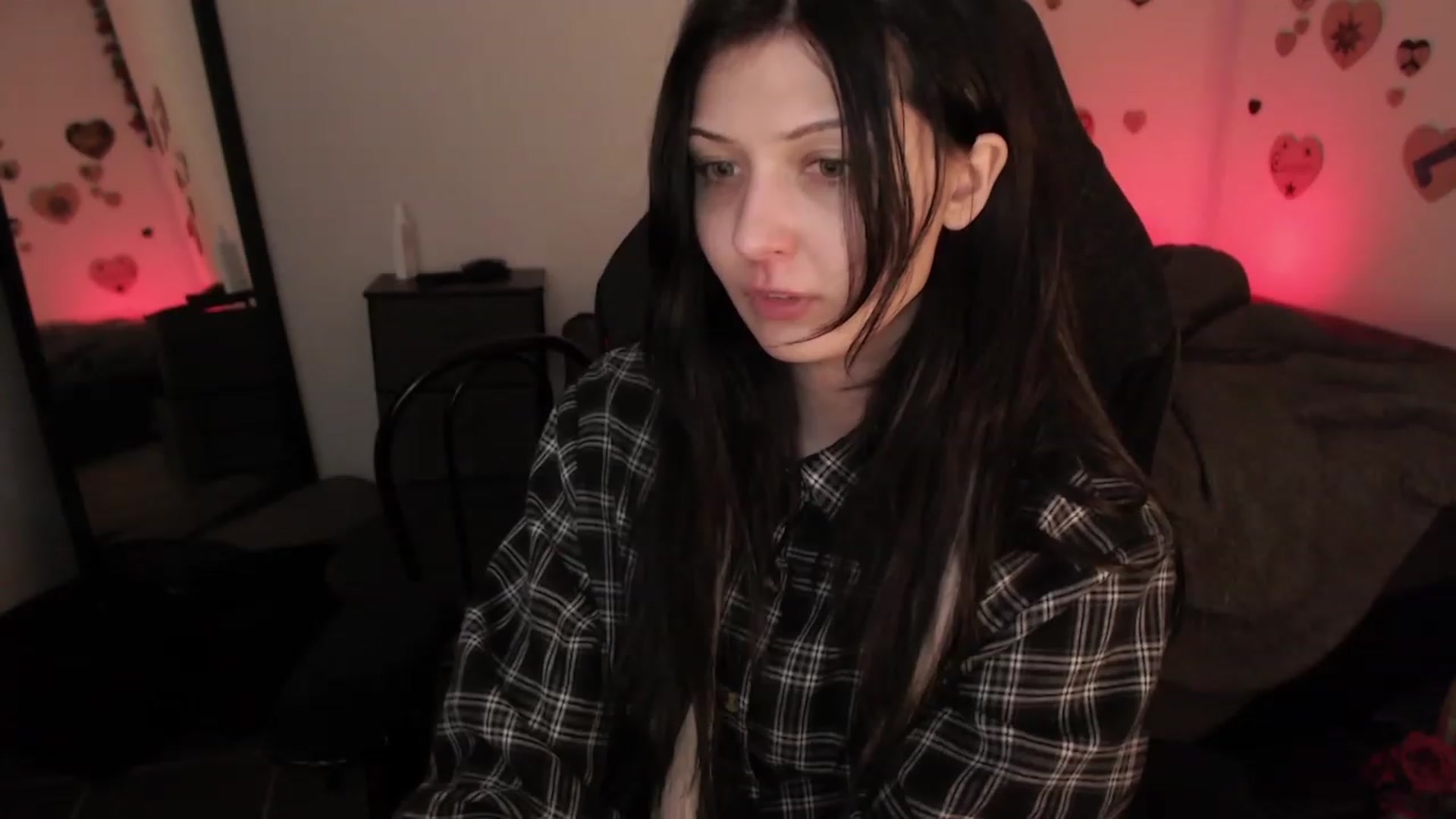 Gallery image thumbnail from RoomToAvoid's myfreecams stream on, 07/10/2023, 06:00 image 6 of 20
