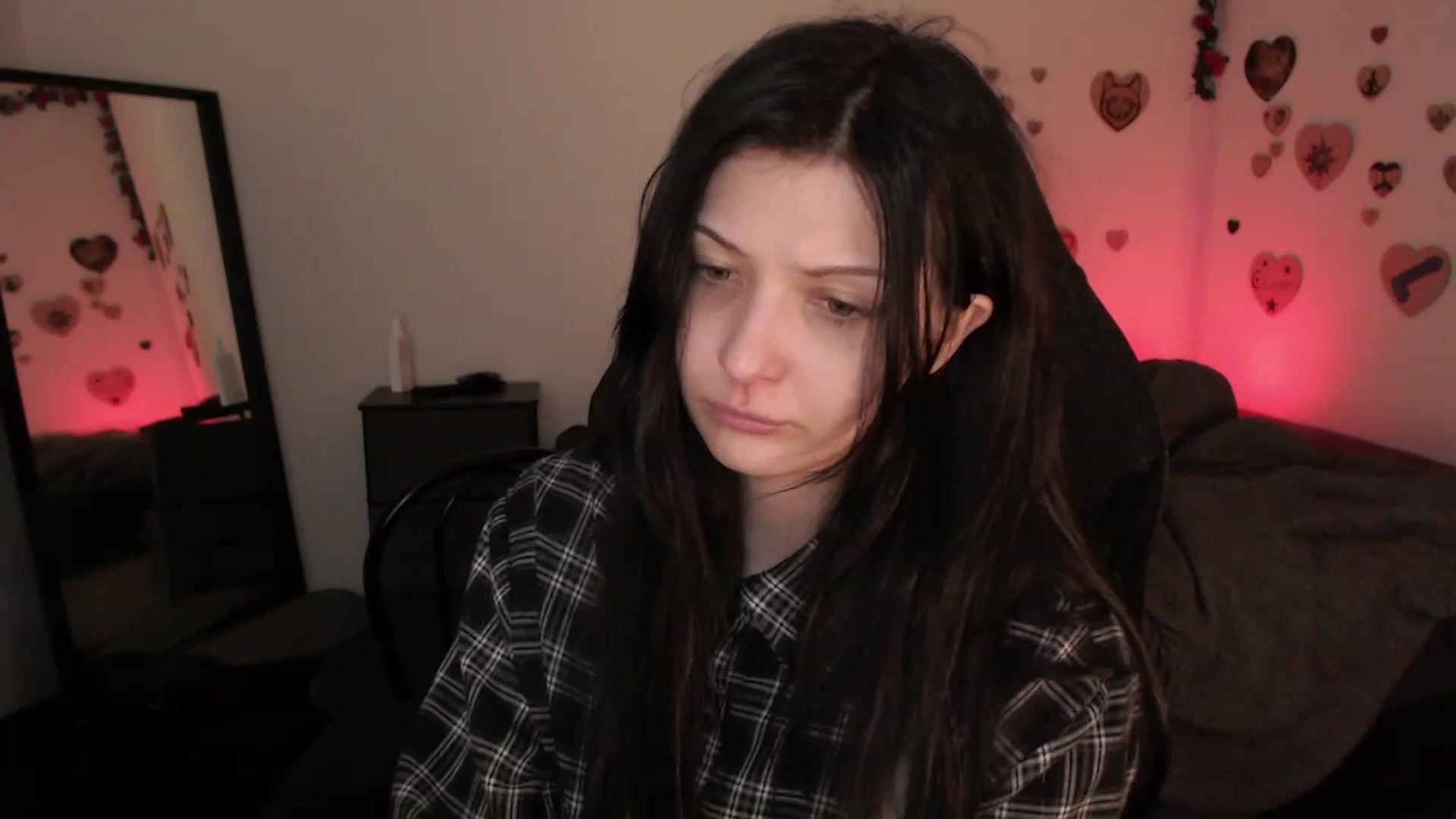 Gallery image thumbnail from RoomToAvoid's myfreecams stream on, 07/10/2023, 06:00 image 5 of 20