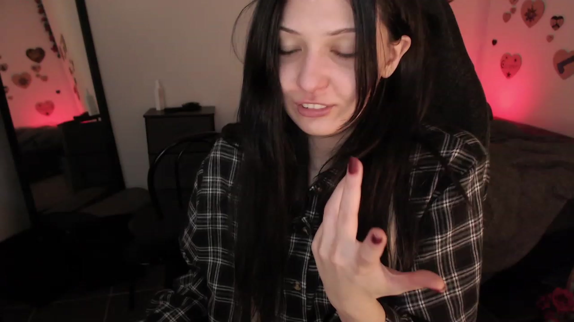 Gallery image thumbnail from RoomToAvoid's myfreecams stream on, 07/10/2023, 06:00 image 10 of 20