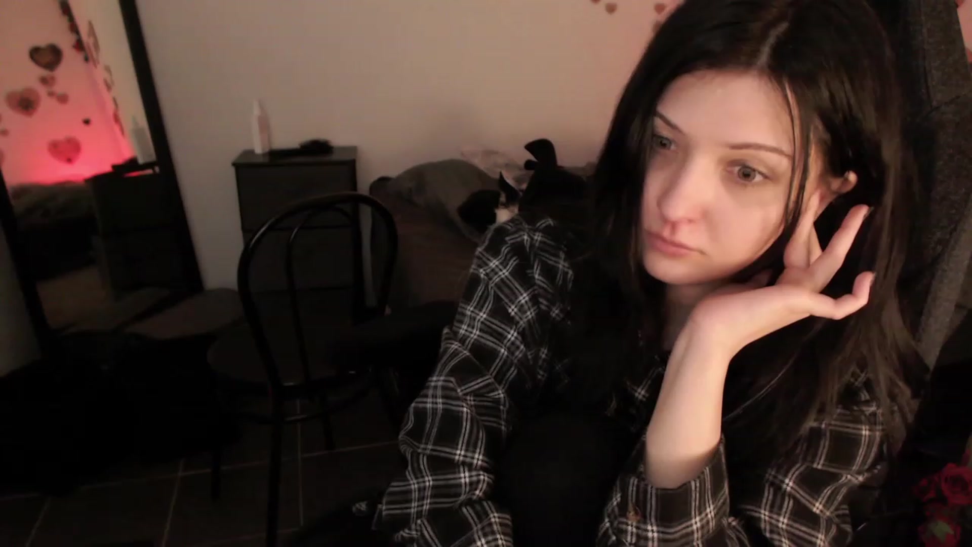 Gallery image thumbnail from RoomToAvoid's myfreecams stream on, 07/10/2023, 06:00 image 1 of 20