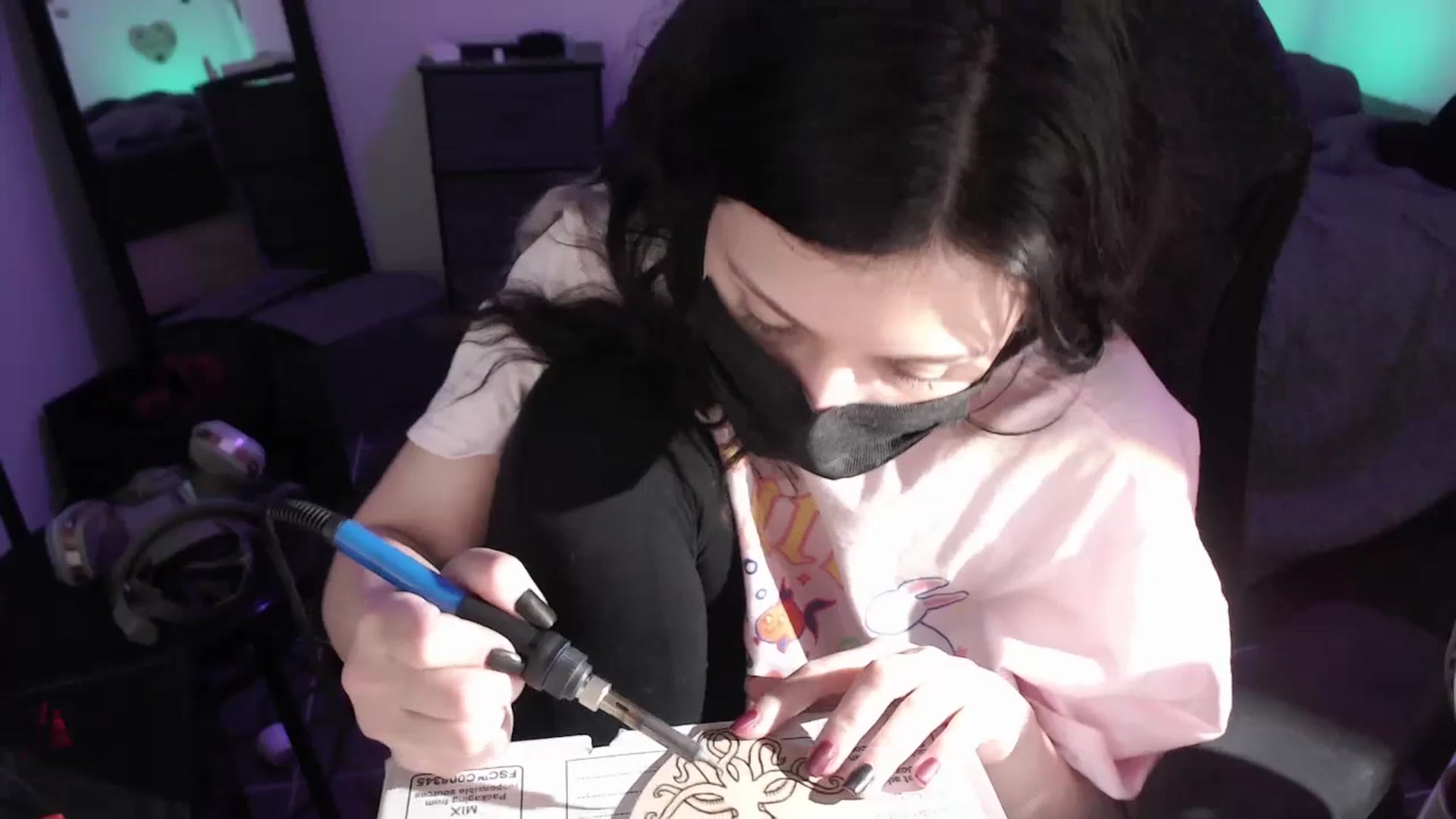 Gallery image thumbnail from RoomToAvoid's myfreecams stream on, 07/14/2023, 08:07 image 7 of 20