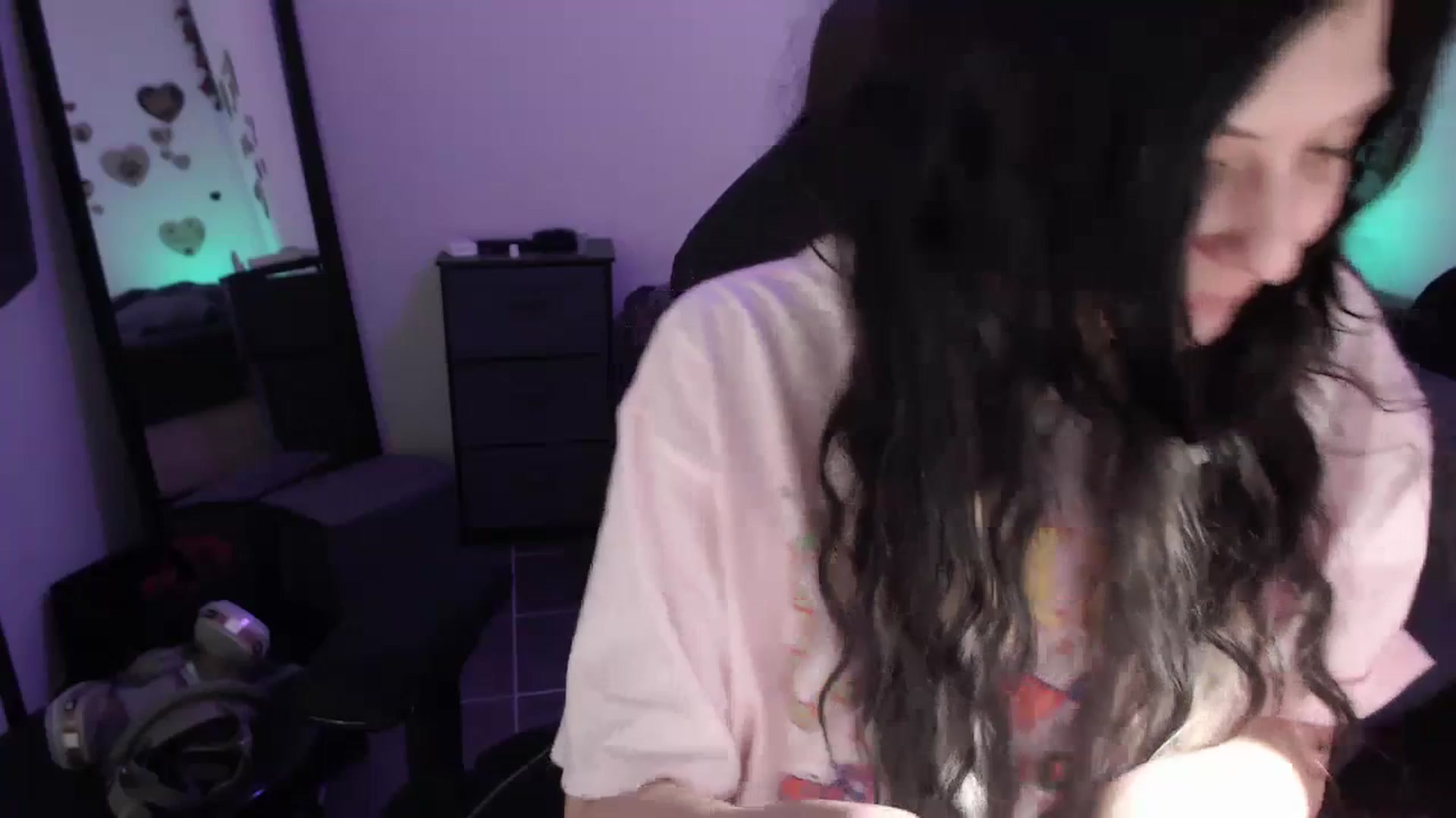 Gallery image thumbnail from RoomToAvoid's myfreecams stream on, 07/14/2023, 08:07 image 11 of 20
