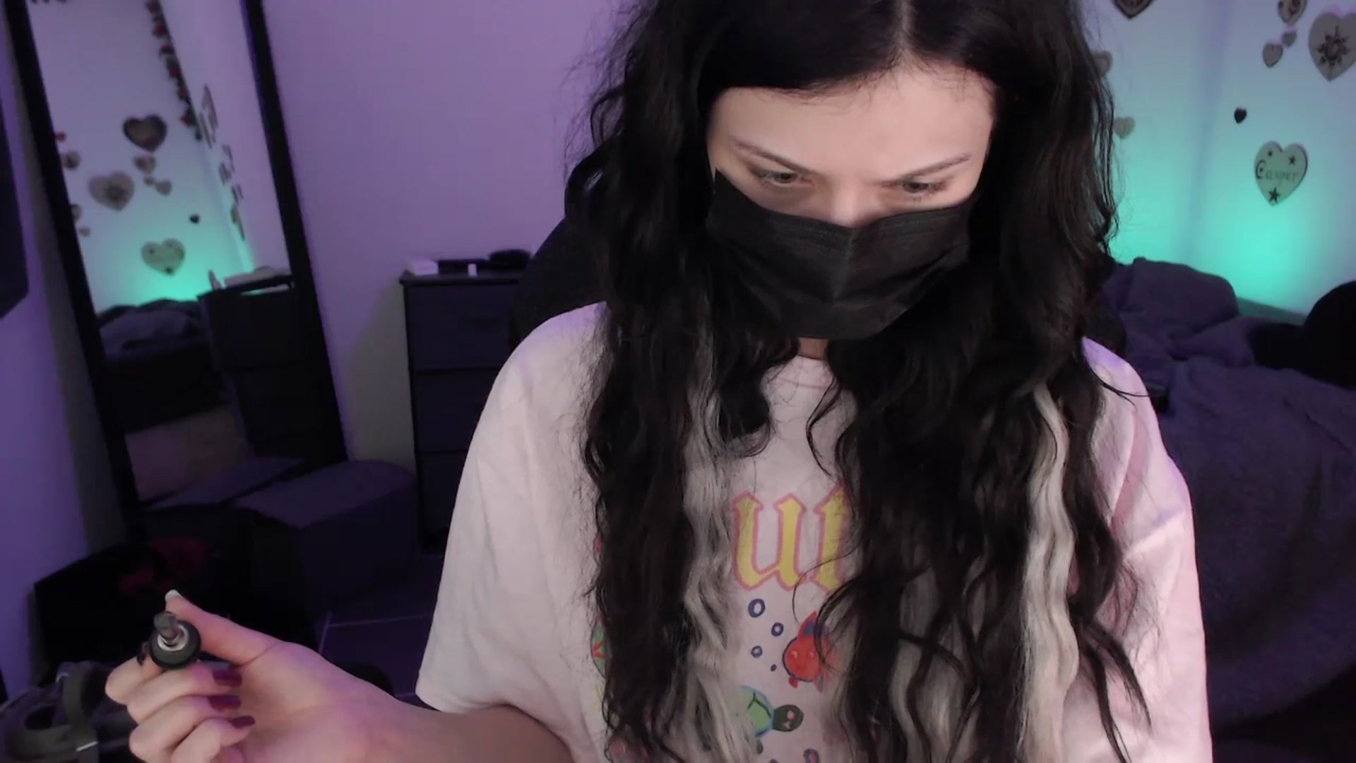 Gallery image thumbnail from RoomToAvoid's myfreecams stream on, 07/14/2023, 08:07 image 16 of 20
