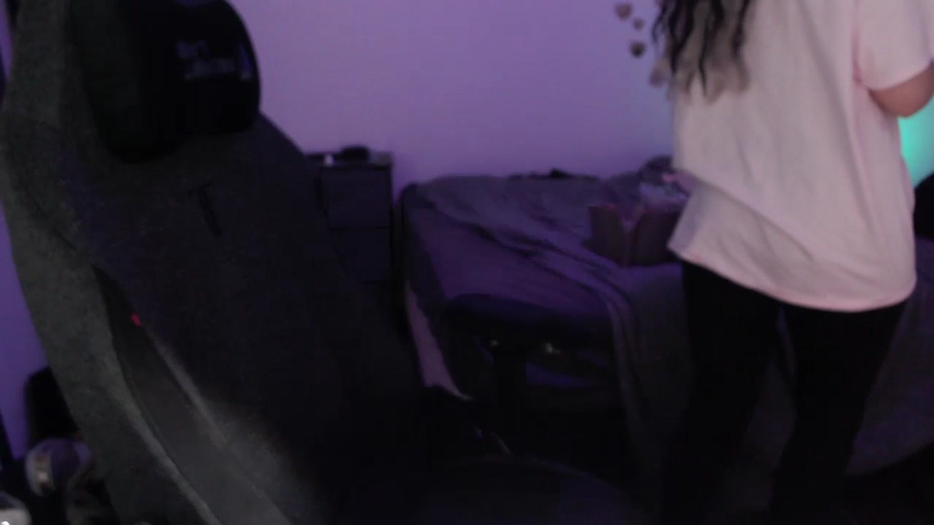 Gallery image thumbnail from RoomToAvoid's myfreecams stream on, 07/14/2023, 08:07 image 12 of 20