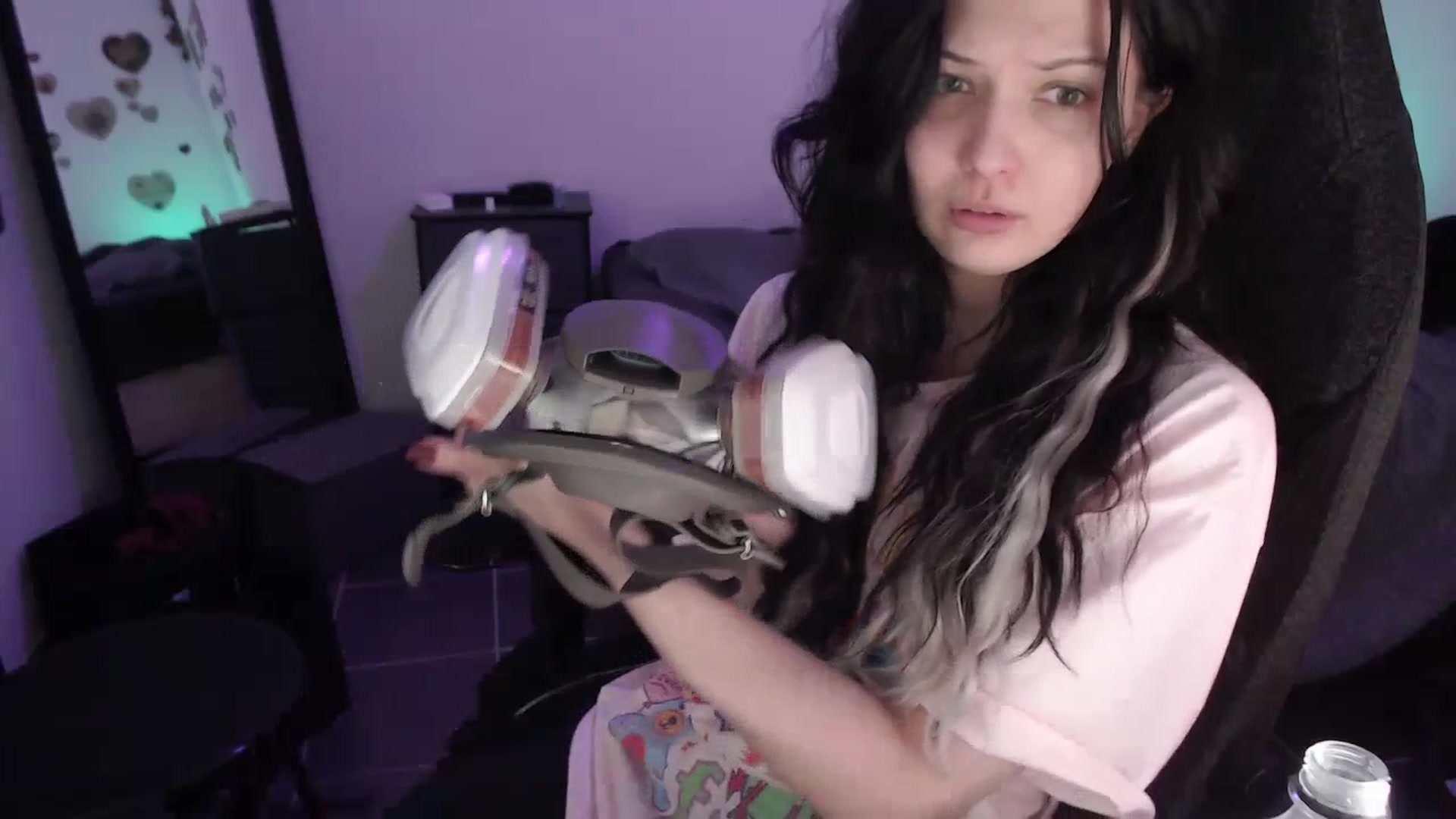 Gallery image thumbnail from RoomToAvoid's myfreecams stream on, 07/14/2023, 08:07 image 13 of 20