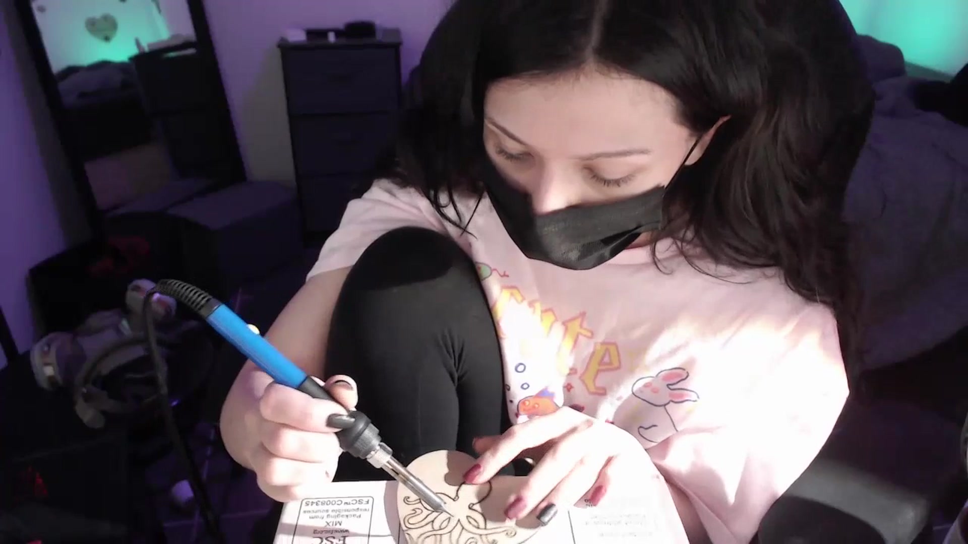 Gallery image thumbnail from RoomToAvoid's myfreecams stream on, 07/14/2023, 08:07 image 4 of 20