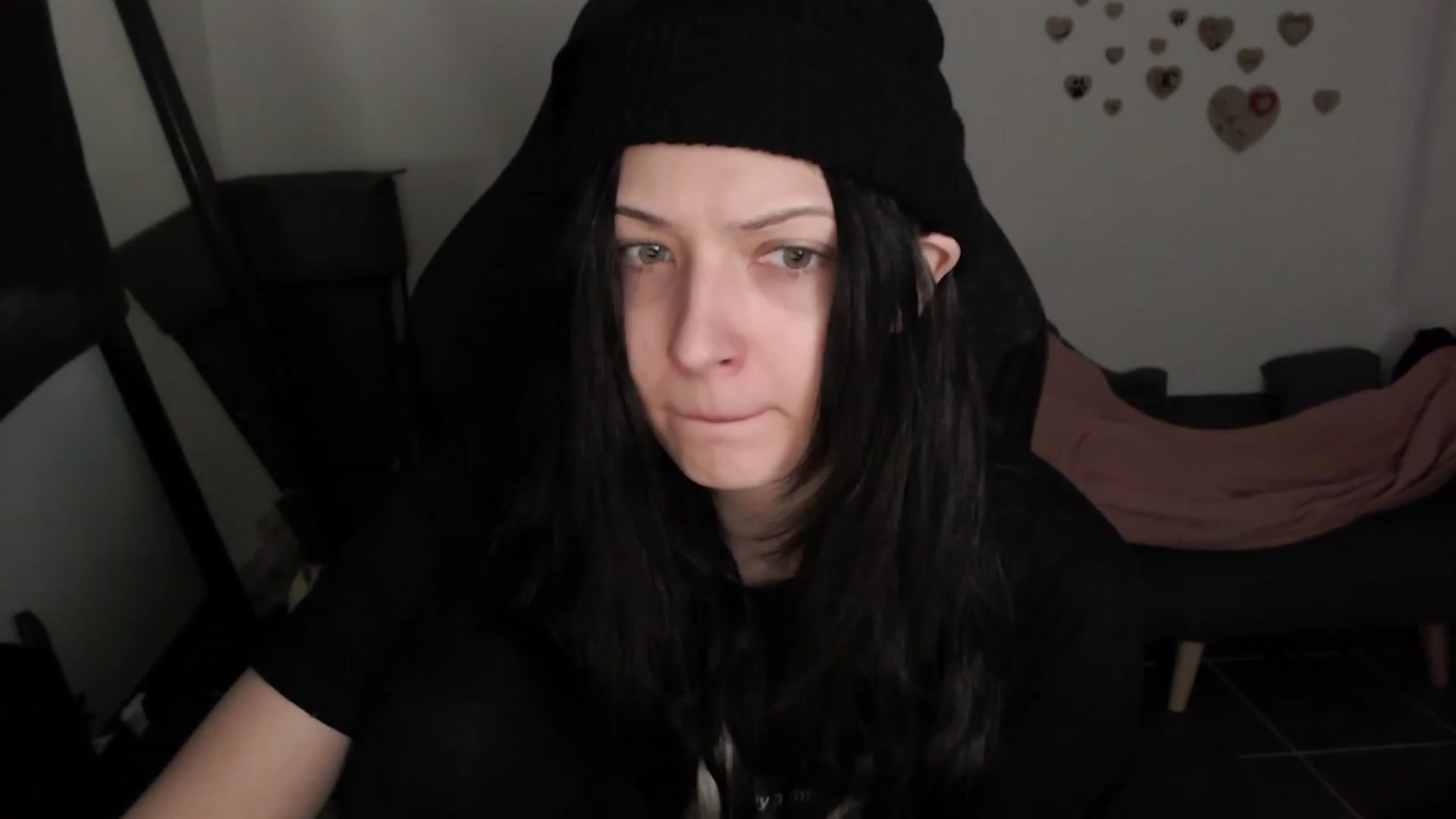 Gallery image thumbnail from RoomToAvoid's myfreecams stream on, 08/07/2023, 03:04 image 18 of 20