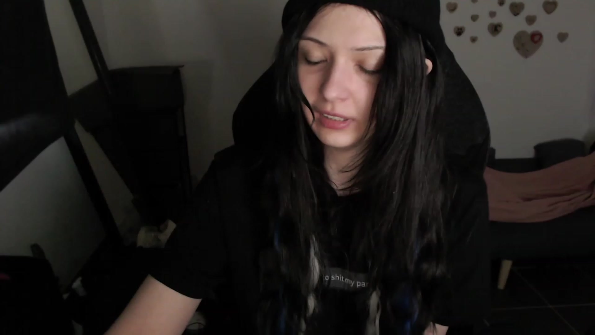 Gallery image thumbnail from RoomToAvoid's myfreecams stream on, 08/07/2023, 03:04 image 4 of 20
