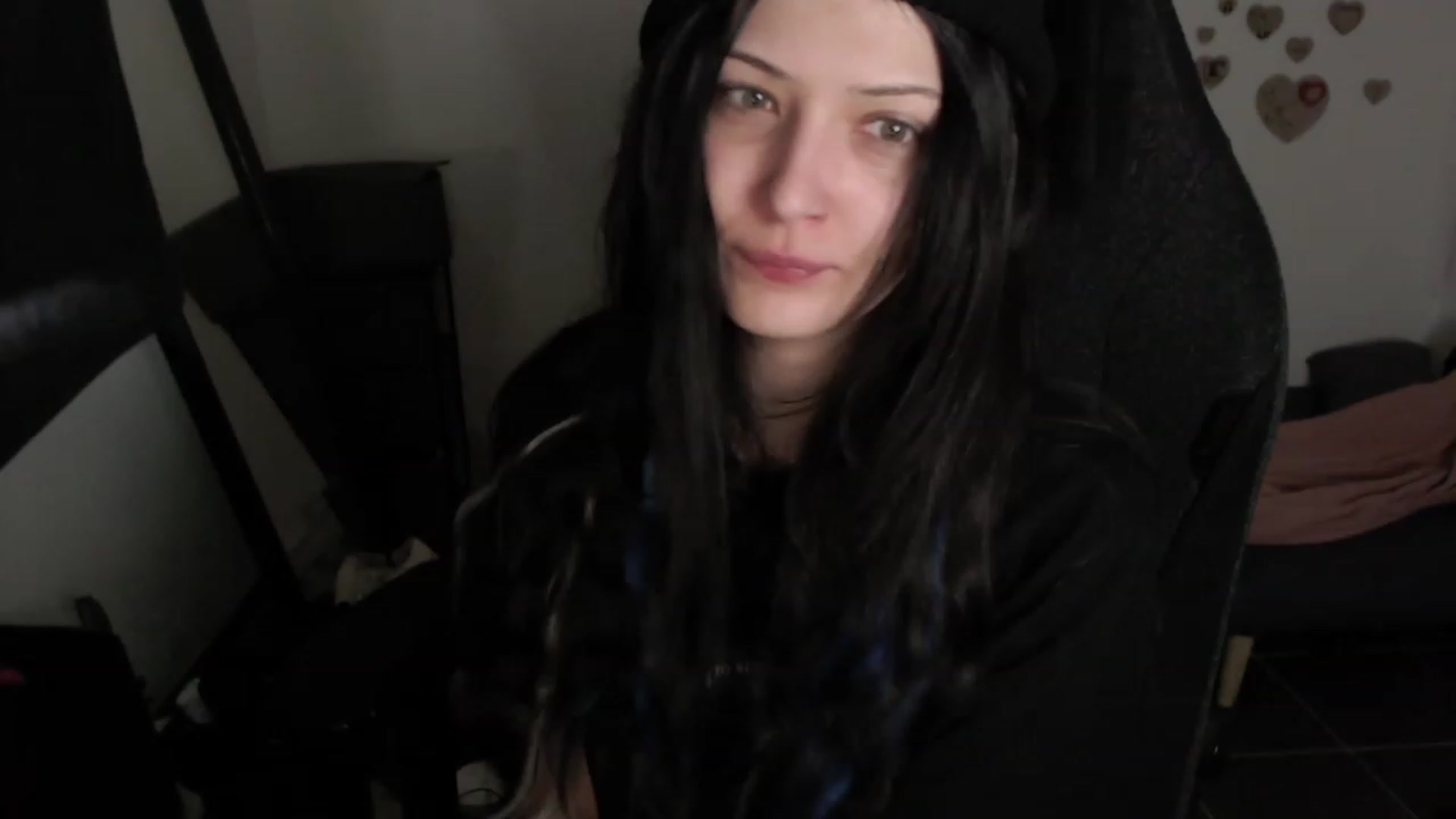 Gallery image thumbnail from RoomToAvoid's myfreecams stream on, 08/07/2023, 03:04 image 3 of 20