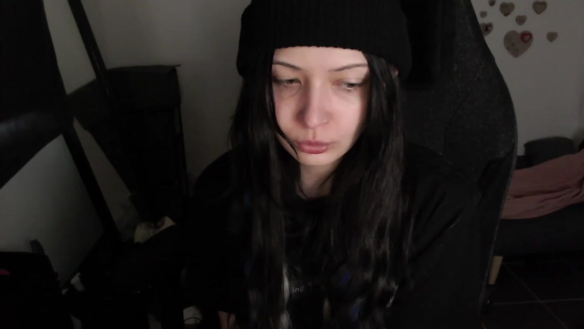 Gallery image thumbnail from RoomToAvoid's myfreecams stream on, 08/07/2023, 03:04 image 9 of 20