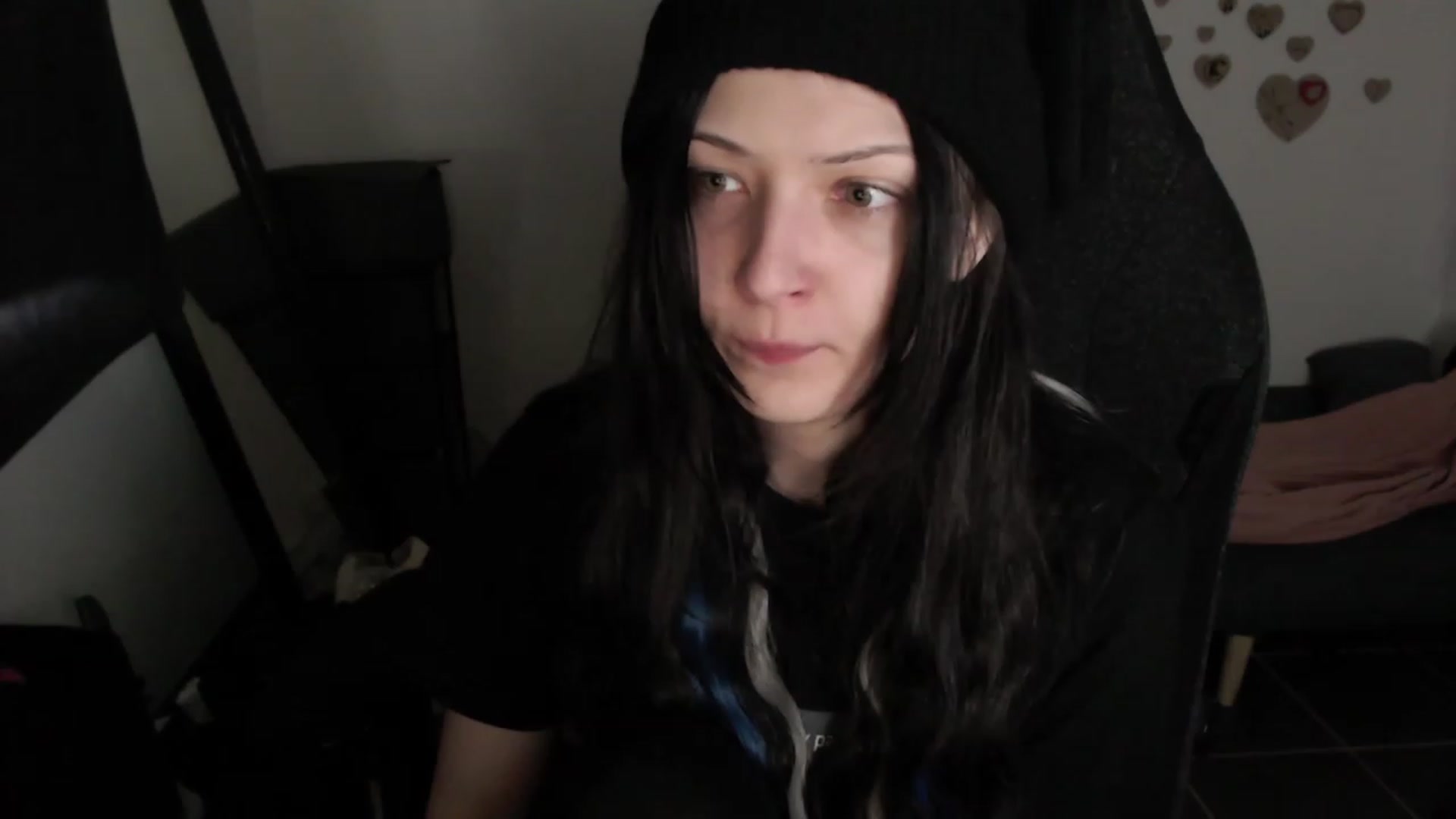 Gallery image thumbnail from RoomToAvoid's myfreecams stream on, 08/07/2023, 03:04 image 1 of 20