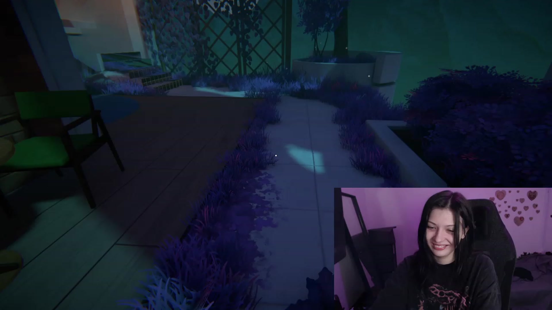 Gallery image thumbnail from RoomToAvoid's myfreecams stream on, 08/10/2023, 01:29 image 13 of 20