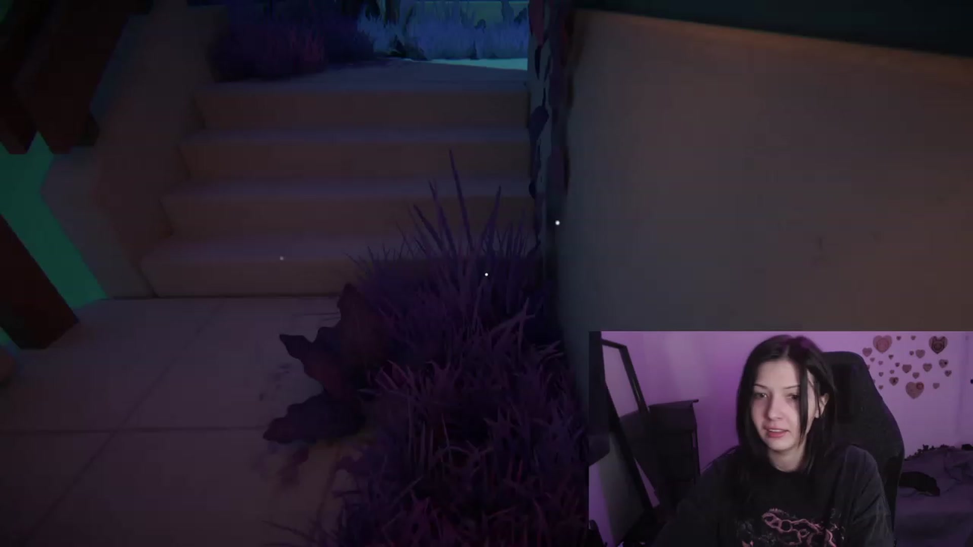 Gallery image thumbnail from RoomToAvoid's myfreecams stream on, 08/10/2023, 01:29 image 12 of 20