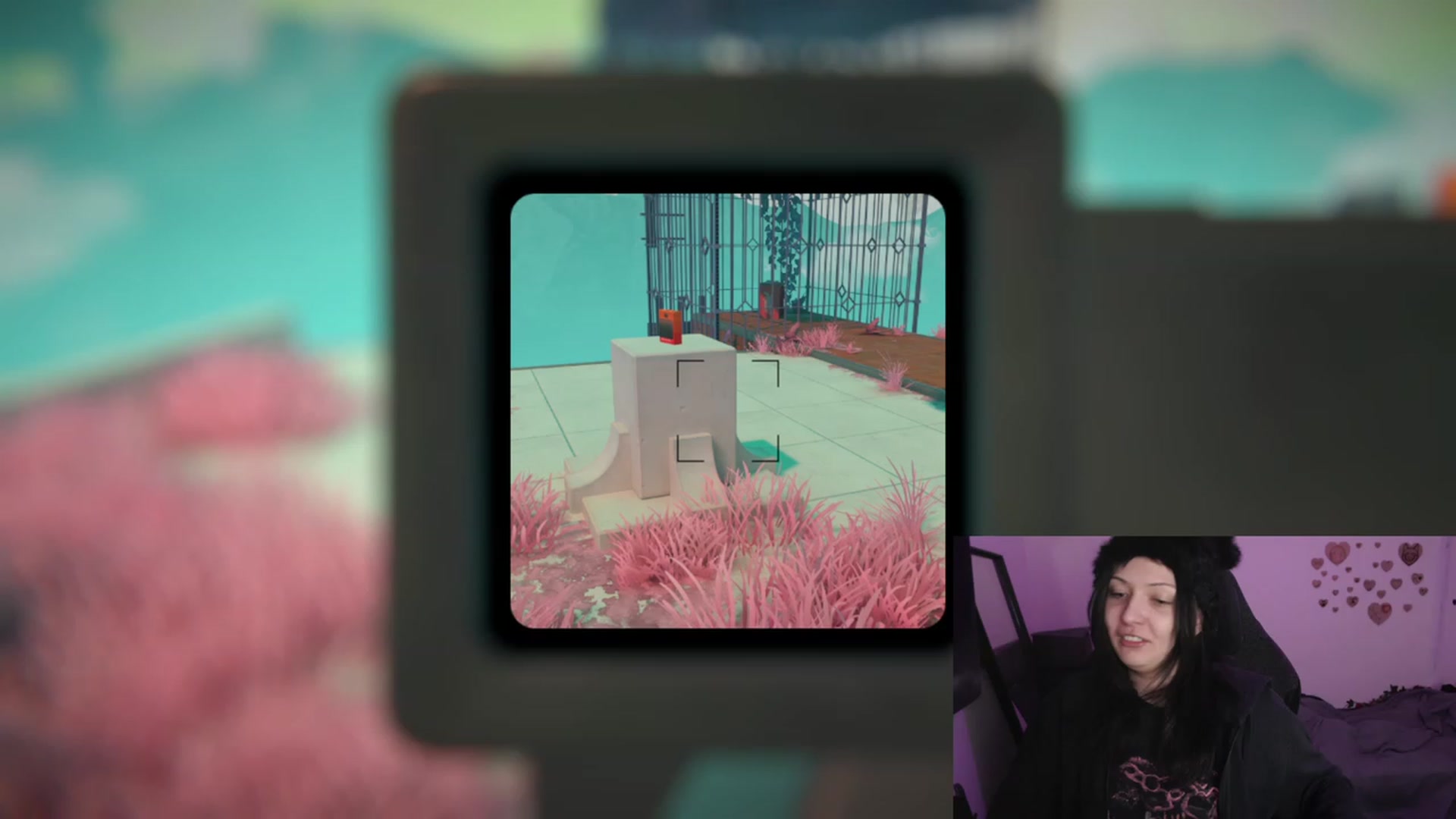 Gallery image thumbnail from RoomToAvoid's myfreecams stream on, 08/10/2023, 03:37 image 19 of 20