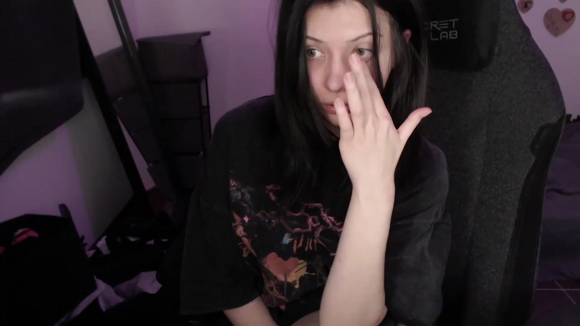 Gallery image thumbnail from RoomToAvoid's myfreecams stream on, 08/10/2023, 06:02 image 20 of 20
