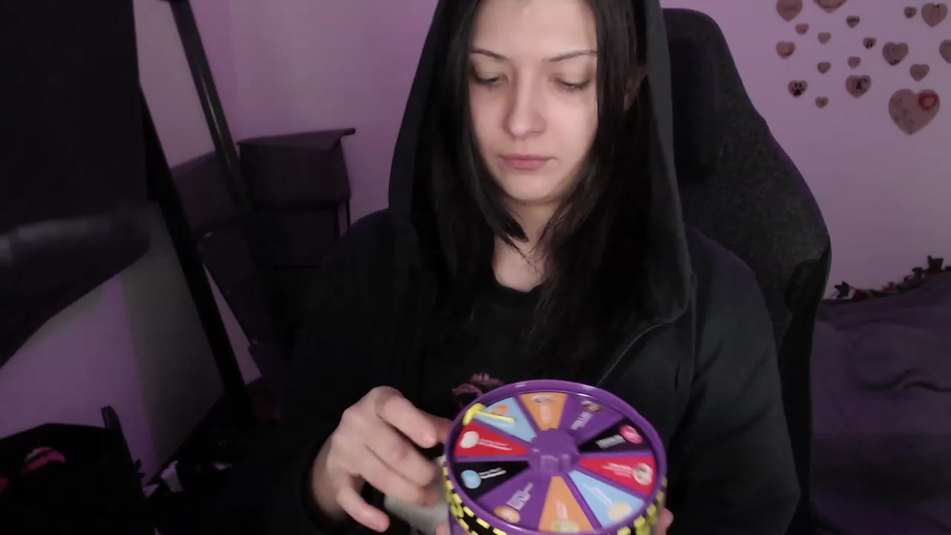 Gallery image thumbnail from RoomToAvoid's myfreecams stream on, 08/10/2023, 06:02 image 4 of 20