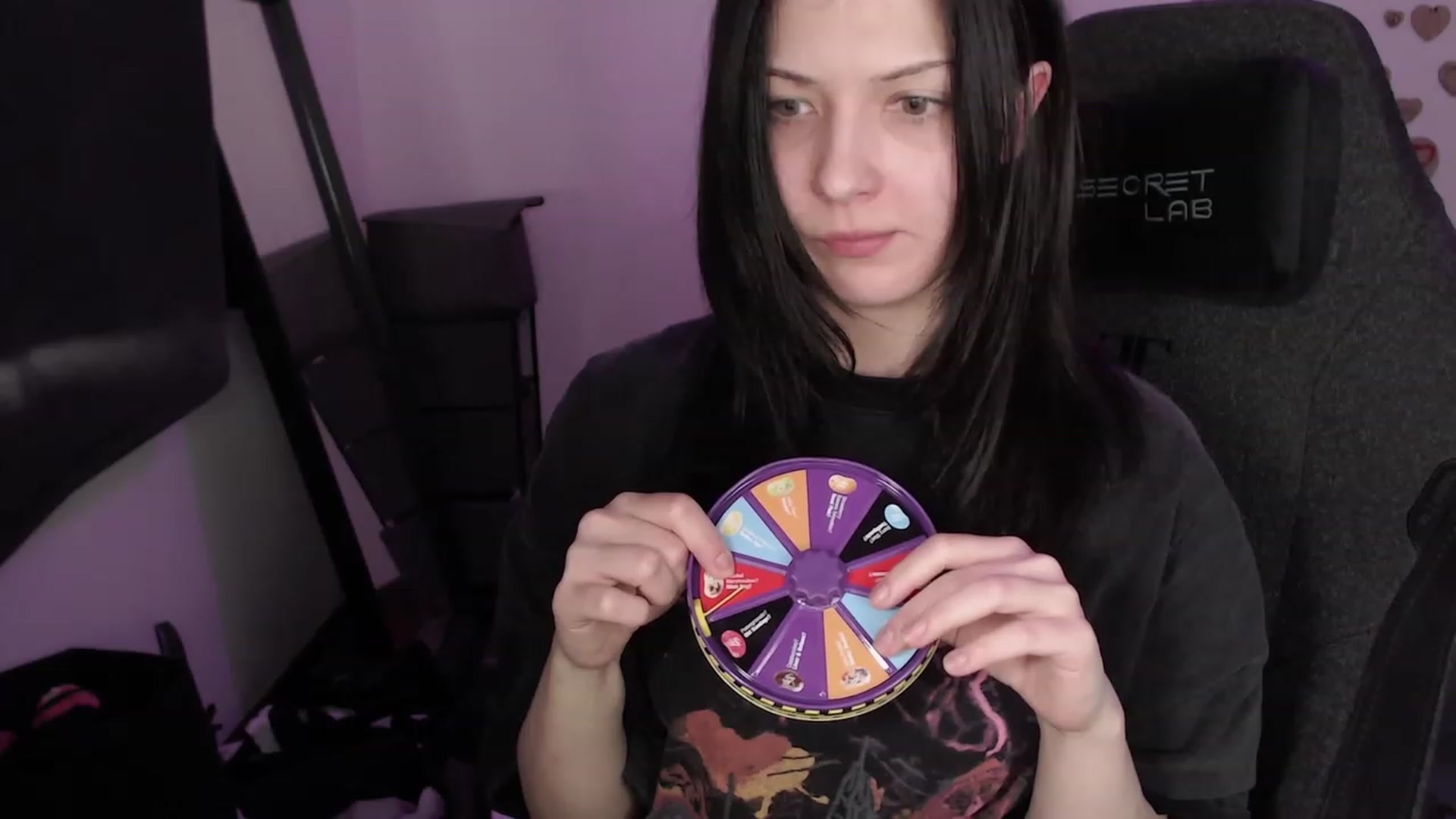 Gallery image thumbnail from RoomToAvoid's myfreecams stream on, 08/10/2023, 06:02 image 17 of 20
