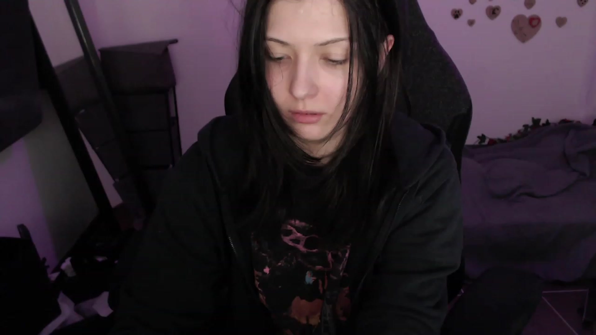 Gallery image thumbnail from RoomToAvoid's myfreecams stream on, 08/10/2023, 06:41 image 20 of 20