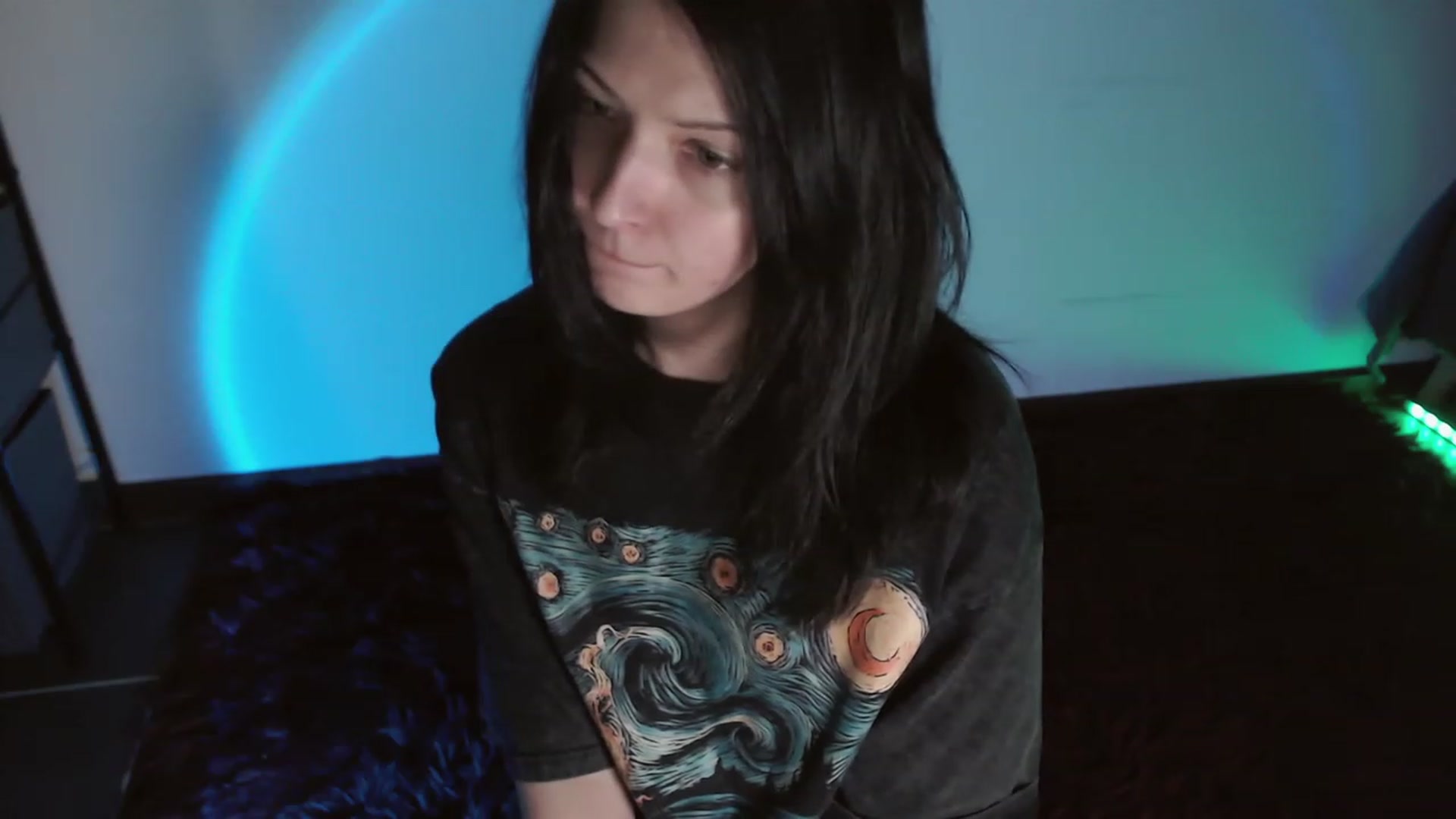 Gallery image thumbnail from RoomToAvoid's myfreecams stream on, 08/14/2023, 05:38 image 16 of 20