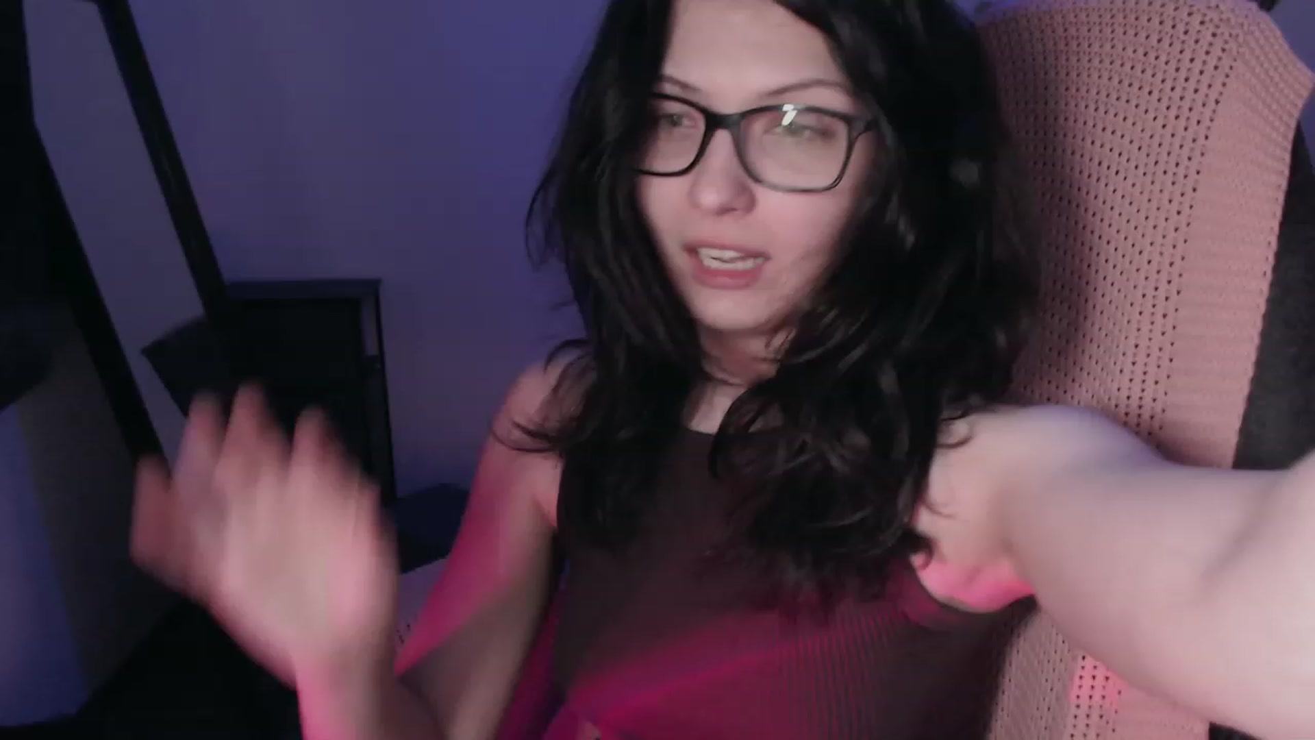 Gallery image thumbnail from RoomToAvoid's myfreecams stream on, 08/16/2023, 04:49 image 14 of 20