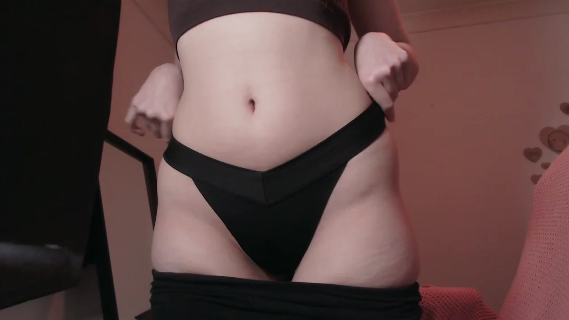 Gallery image thumbnail from RoomToAvoid's myfreecams stream on, 08/16/2023, 04:49 image 9 of 20