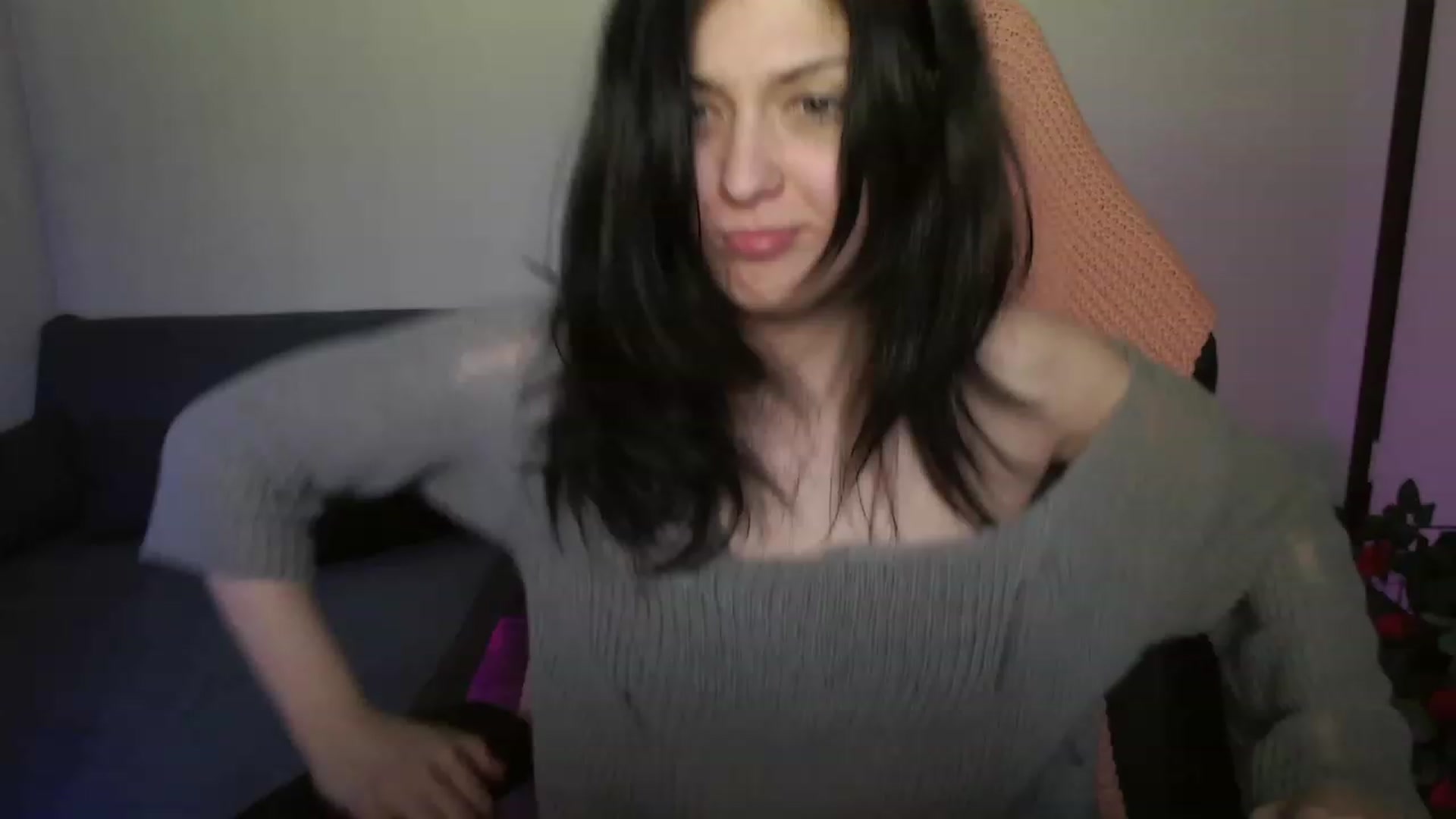 Gallery image thumbnail from RoomToAvoid's myfreecams stream on, 08/28/2023, 03:16 image 20 of 20