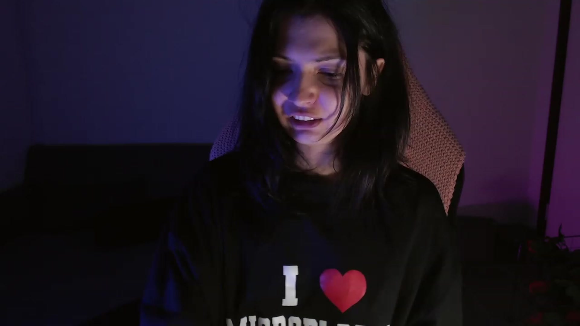 Gallery image thumbnail from RoomToAvoid's myfreecams stream on, 08/28/2023, 04:47 image 19 of 20