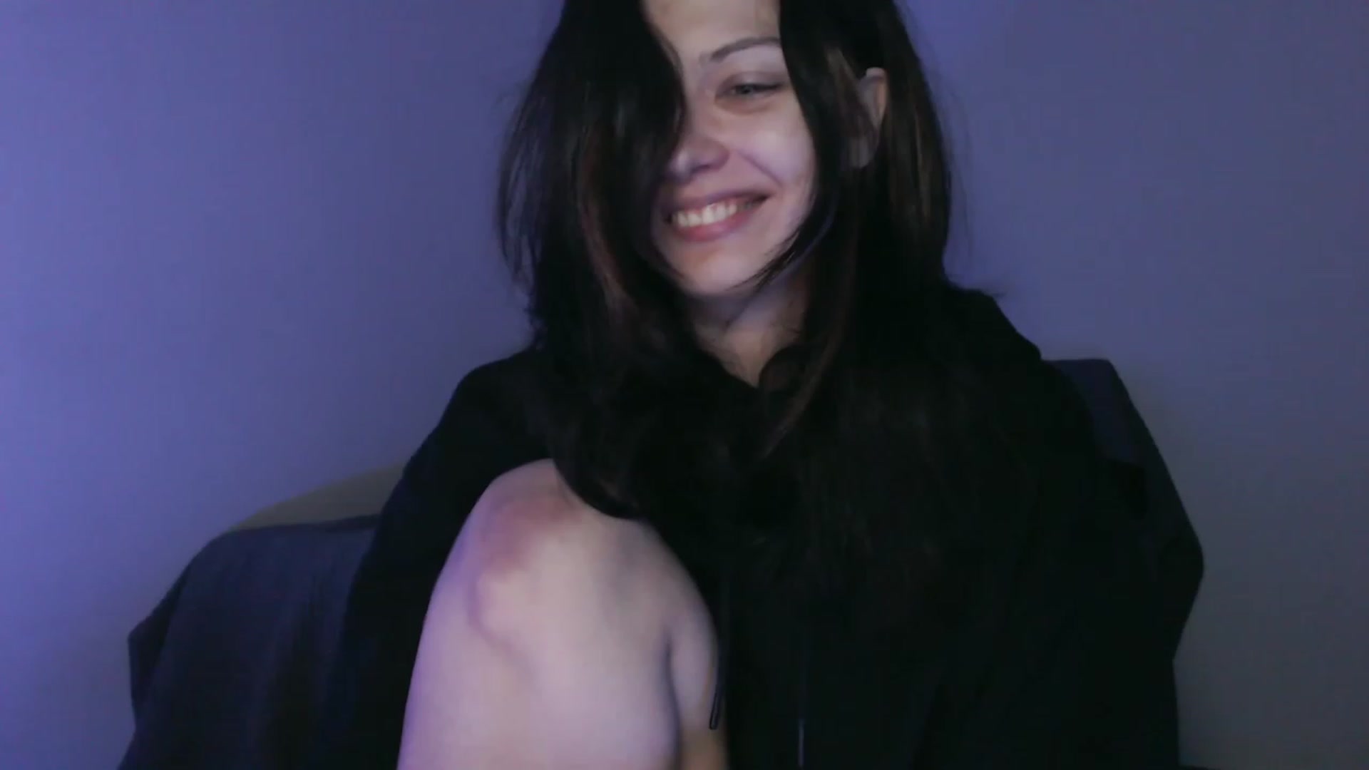 Gallery image thumbnail from RoomToAvoid's myfreecams stream on, 09/02/2023, 01:50 image 14 of 20