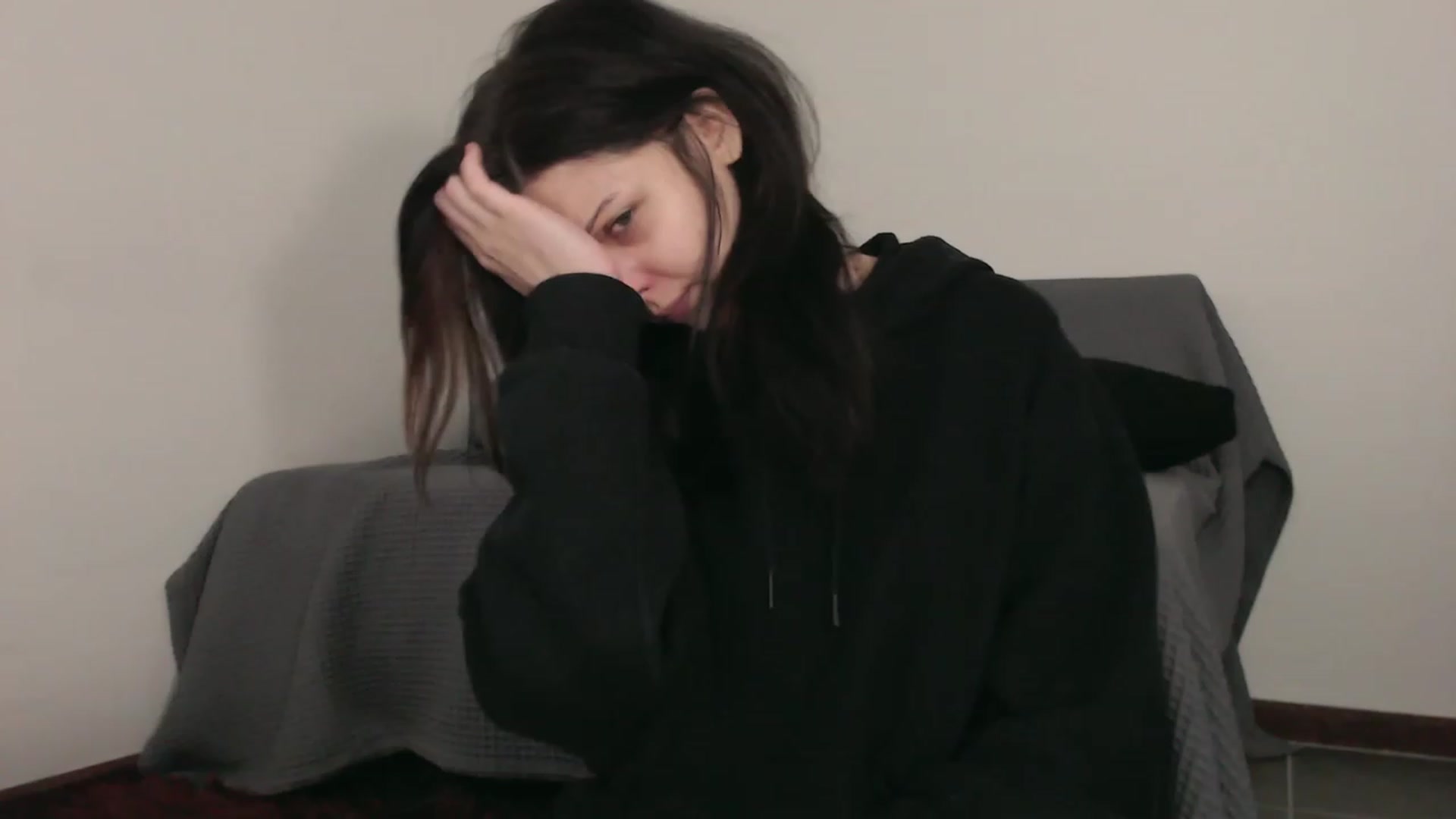 Gallery image thumbnail from RoomToAvoid's myfreecams stream on, 09/02/2023, 01:50 image 9 of 20