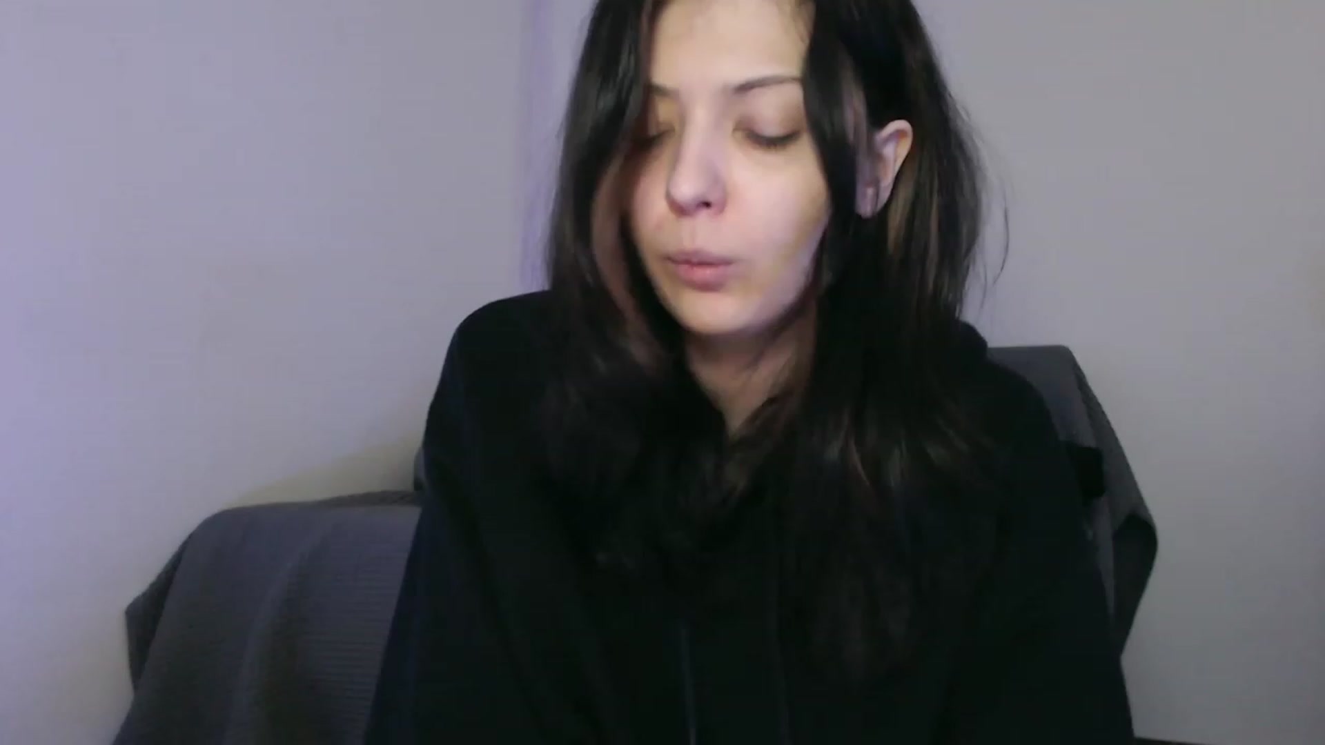 Gallery image thumbnail from RoomToAvoid's myfreecams stream on, 09/02/2023, 03:16 image 10 of 20