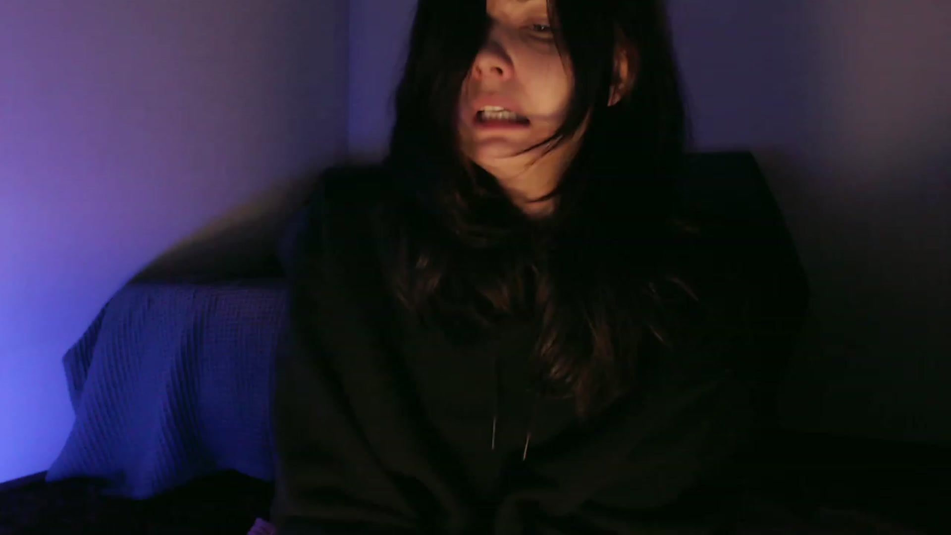 Gallery image thumbnail from RoomToAvoid's myfreecams stream on, 09/02/2023, 05:29 image 17 of 20