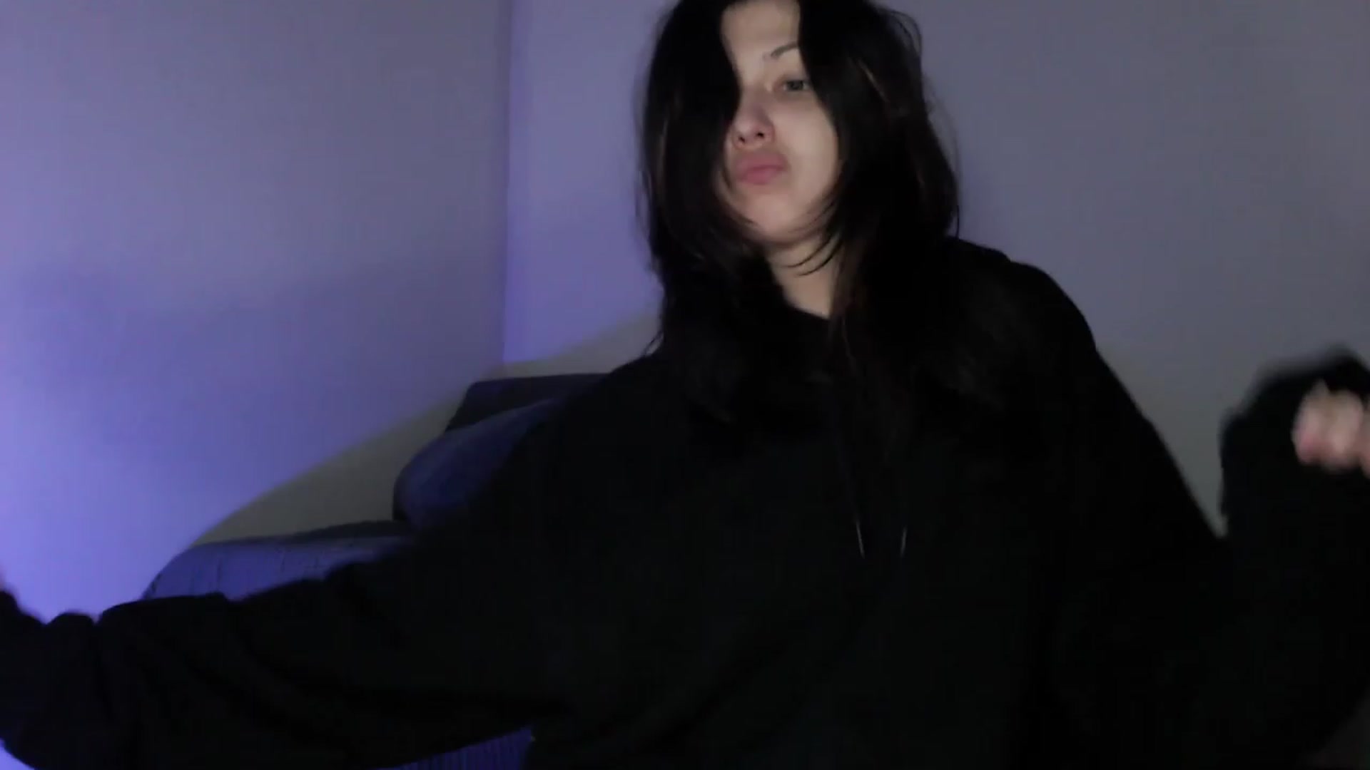 Gallery image thumbnail from RoomToAvoid's myfreecams stream on, 09/02/2023, 05:29 image 1 of 20