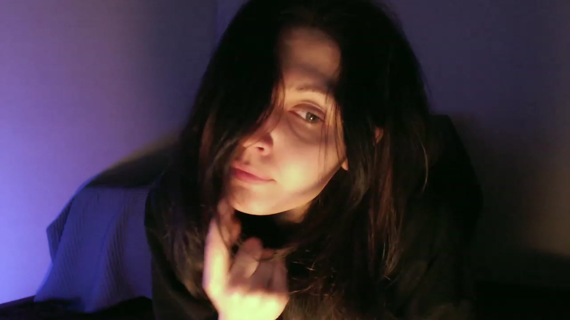 Gallery image thumbnail from RoomToAvoid's myfreecams stream on, 09/02/2023, 05:29 image 13 of 20
