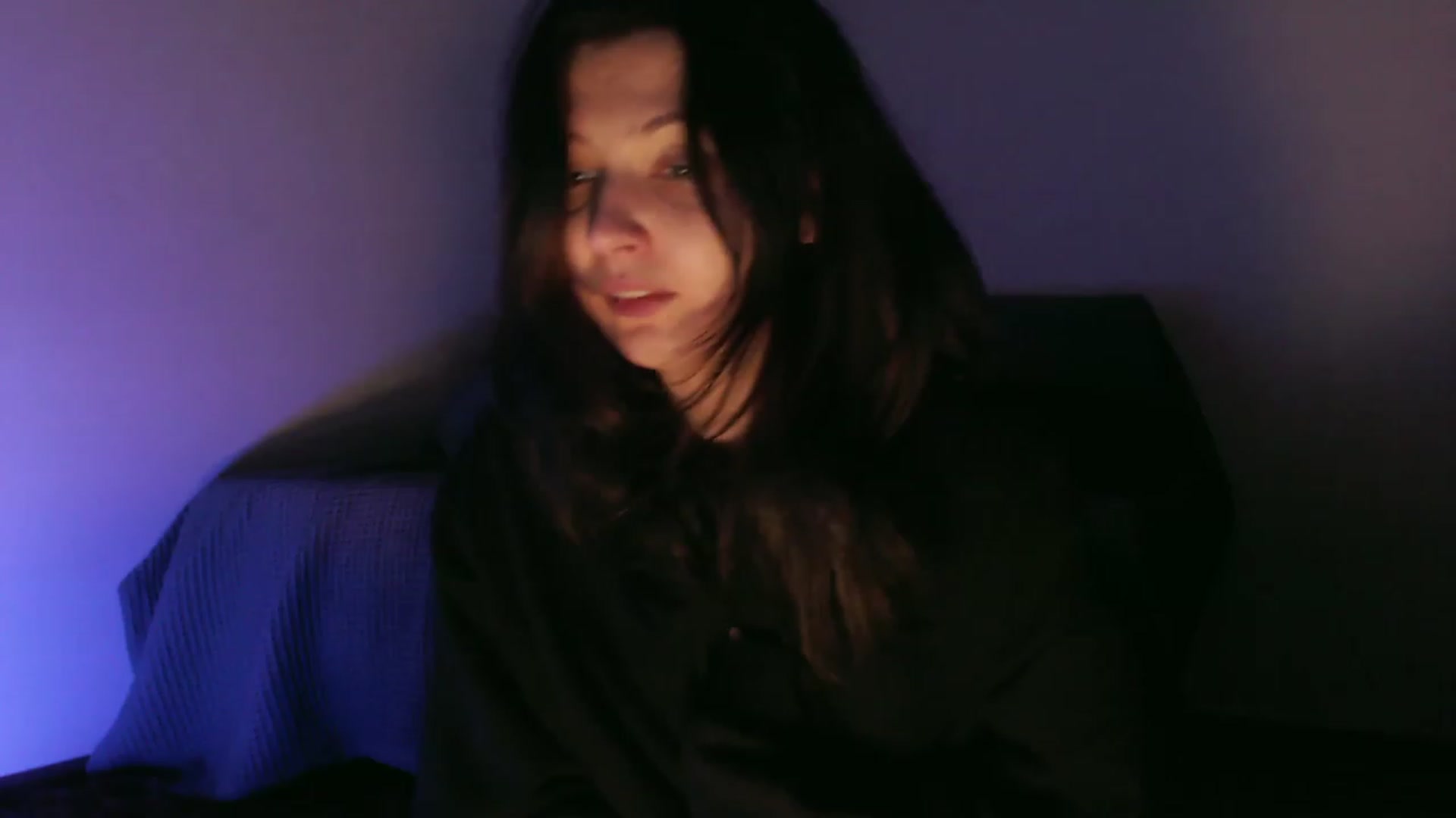 Gallery image thumbnail from RoomToAvoid's myfreecams stream on, 09/02/2023, 05:29 image 12 of 20