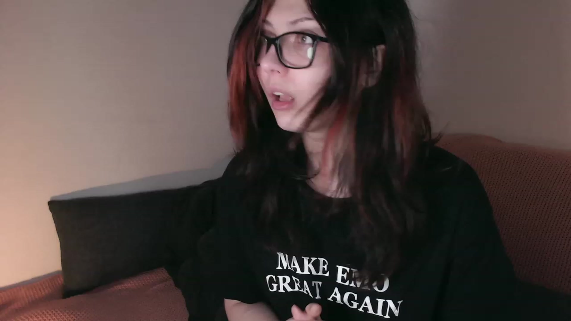 Gallery image thumbnail from RoomToAvoid's myfreecams stream on, 09/11/2023, 02:34 image 12 of 20