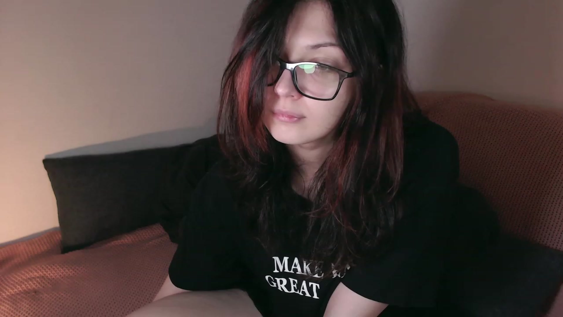 Gallery image thumbnail from RoomToAvoid's myfreecams stream on, 09/11/2023, 02:34 image 10 of 20