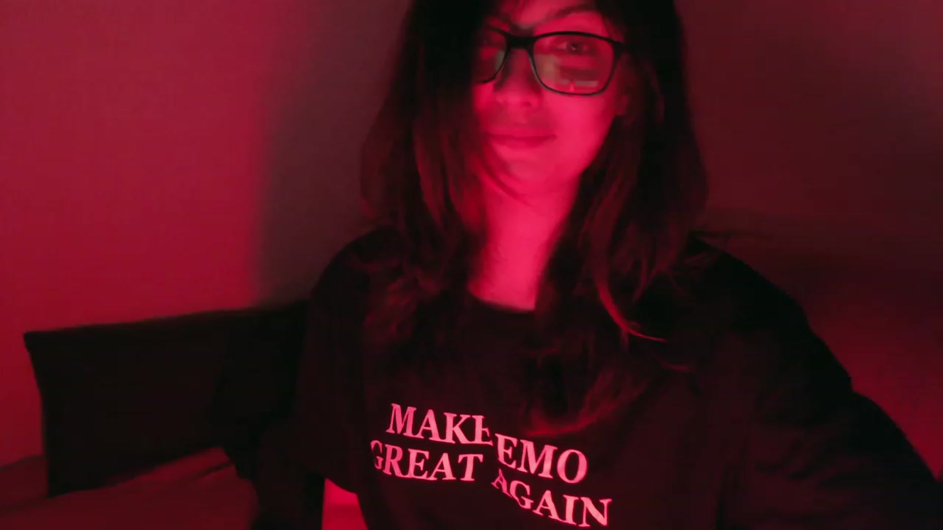 Gallery image thumbnail from RoomToAvoid's myfreecams stream on, 09/11/2023, 06:15 image 6 of 20