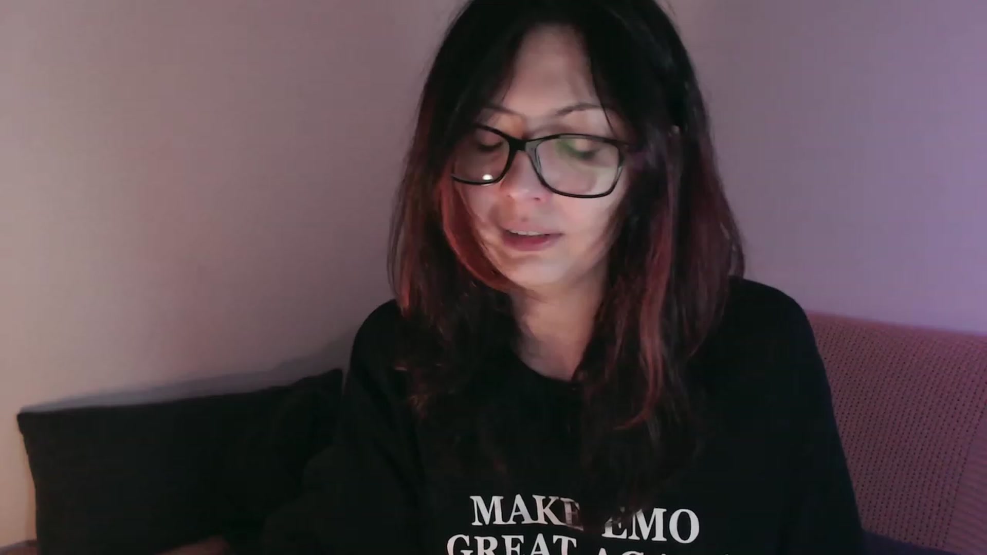 Gallery image thumbnail from RoomToAvoid's myfreecams stream on, 09/11/2023, 06:15 image 4 of 20