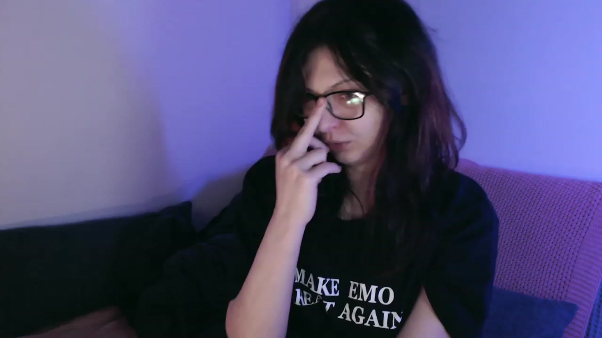 Gallery image thumbnail from RoomToAvoid's myfreecams stream on, 09/11/2023, 06:15 image 9 of 20