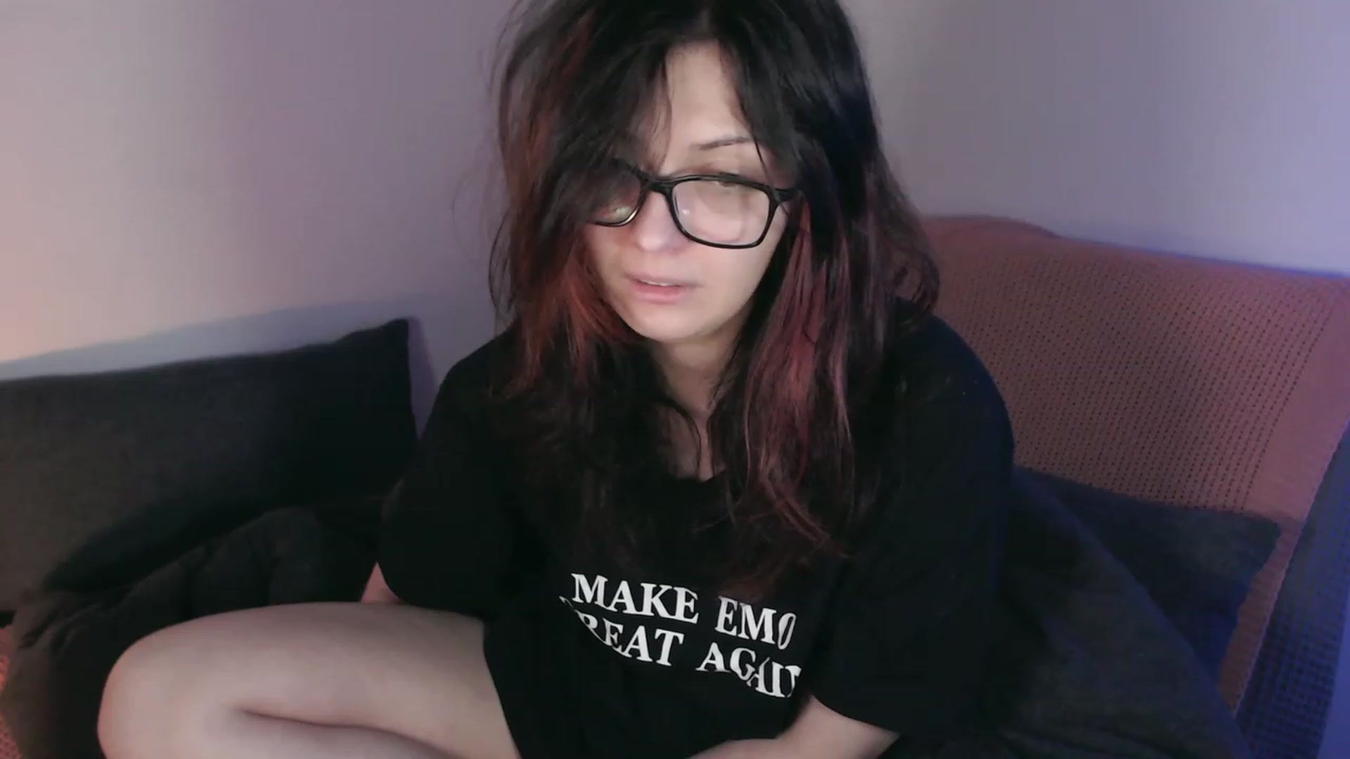 Gallery image thumbnail from RoomToAvoid's myfreecams stream on, 09/11/2023, 06:31 image 6 of 20