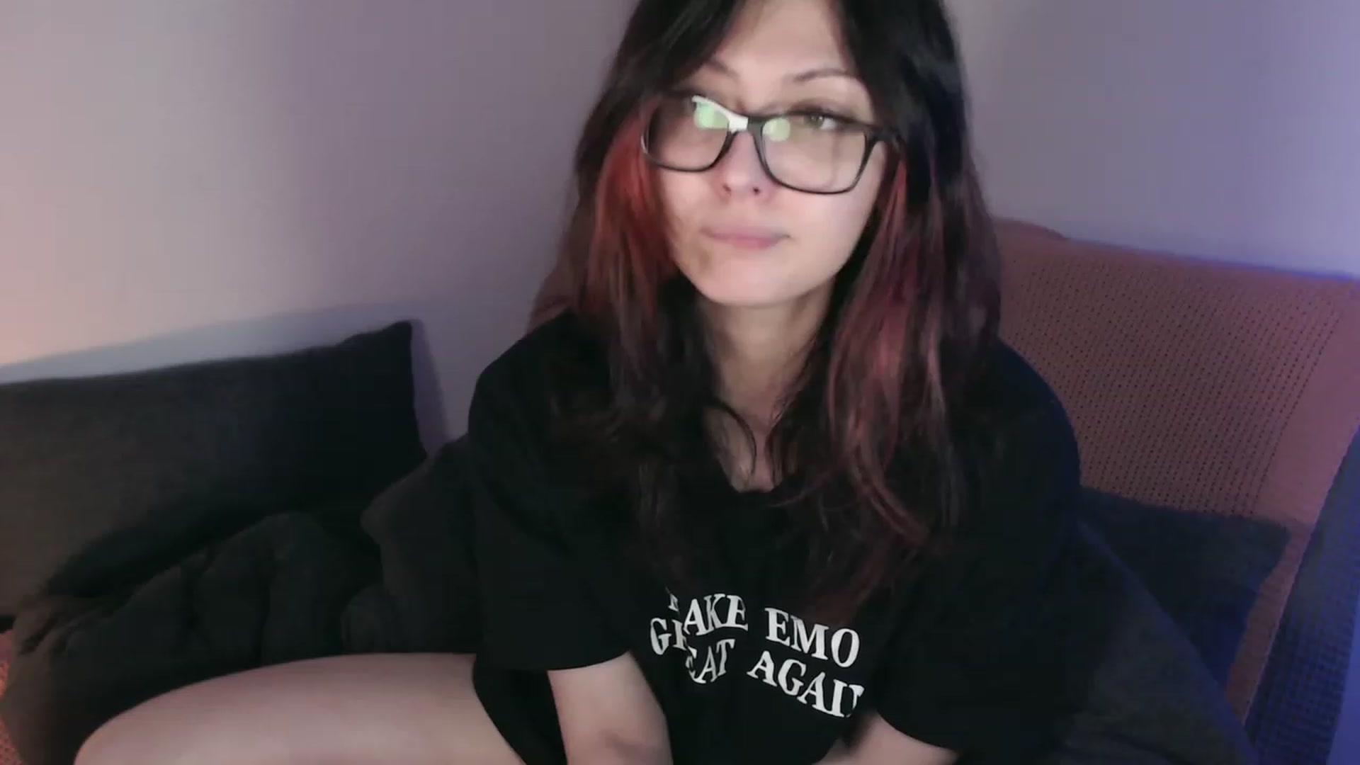Gallery image thumbnail from RoomToAvoid's myfreecams stream on, 09/11/2023, 06:31 image 2 of 20