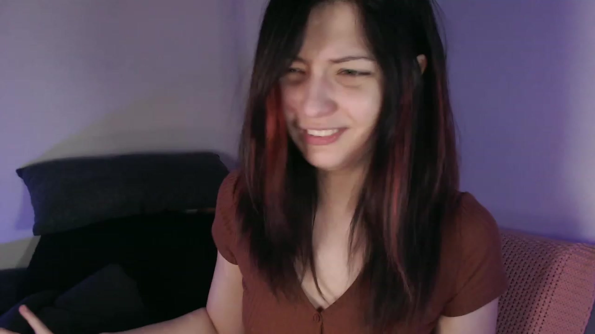 Gallery image thumbnail from RoomToAvoid's myfreecams stream on, 09/12/2023, 04:57 image 6 of 20