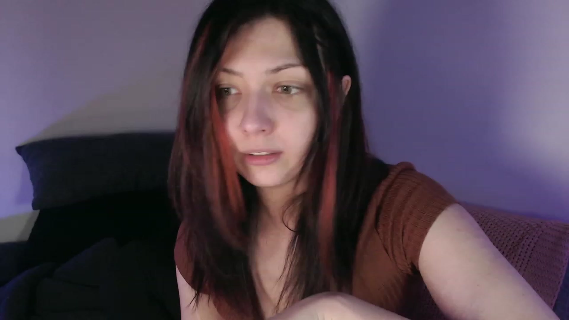 Gallery image thumbnail from RoomToAvoid's myfreecams stream on, 09/12/2023, 04:57 image 7 of 20