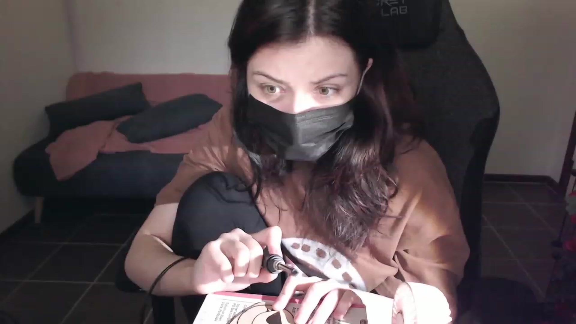 Gallery image thumbnail from RoomToAvoid's myfreecams stream on, 09/14/2023, 03:42 image 11 of 20