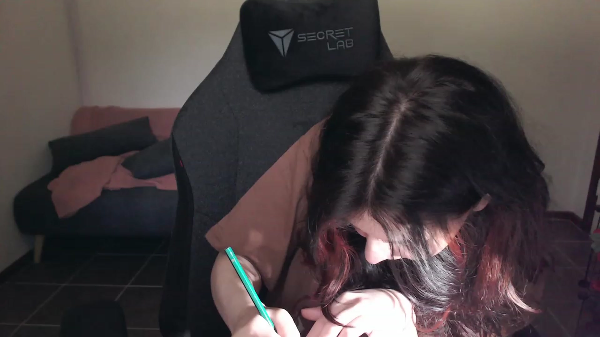 Gallery image thumbnail from RoomToAvoid's myfreecams stream on, 09/14/2023, 03:42 image 2 of 20