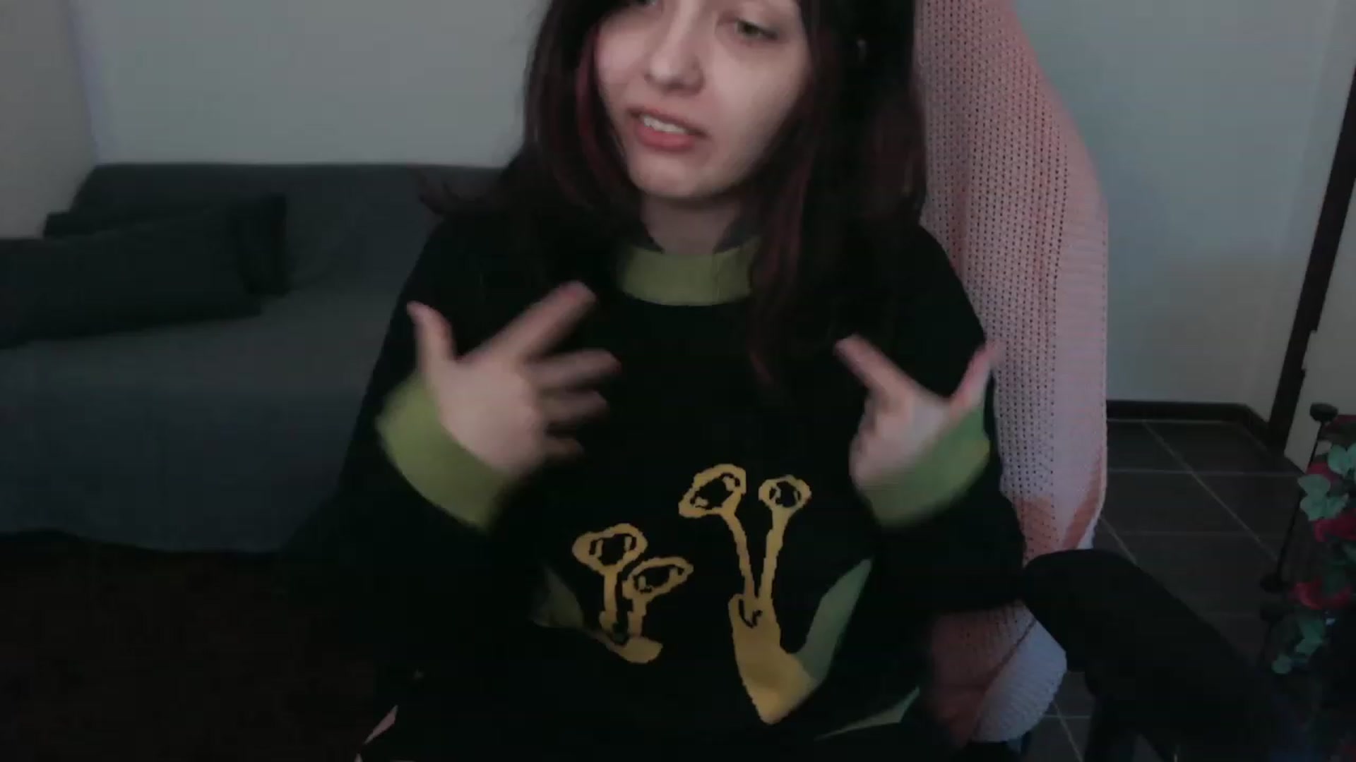 Gallery image thumbnail from RoomToAvoid's myfreecams stream on, 09/20/2023, 03:41 image 13 of 20