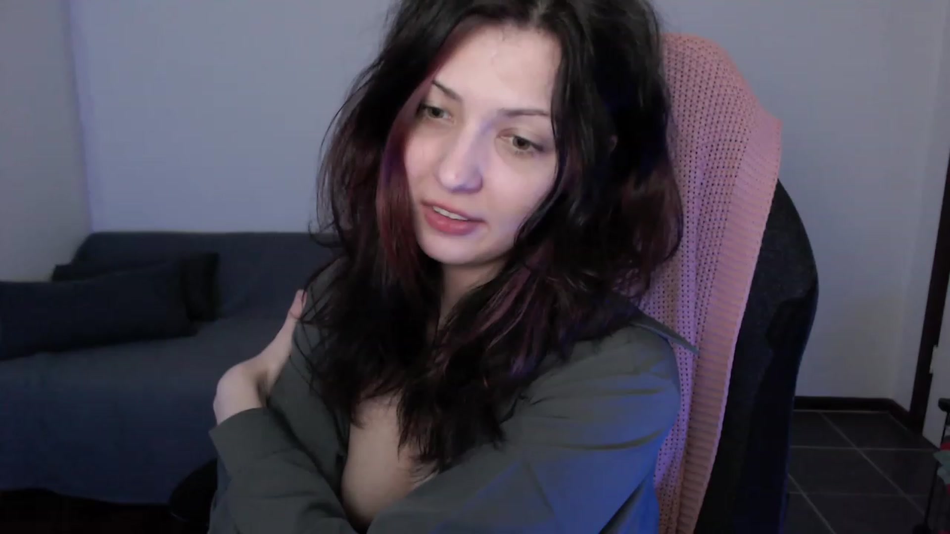 Gallery image thumbnail from RoomToAvoid's myfreecams stream on, 09/20/2023, 06:20 image 20 of 20