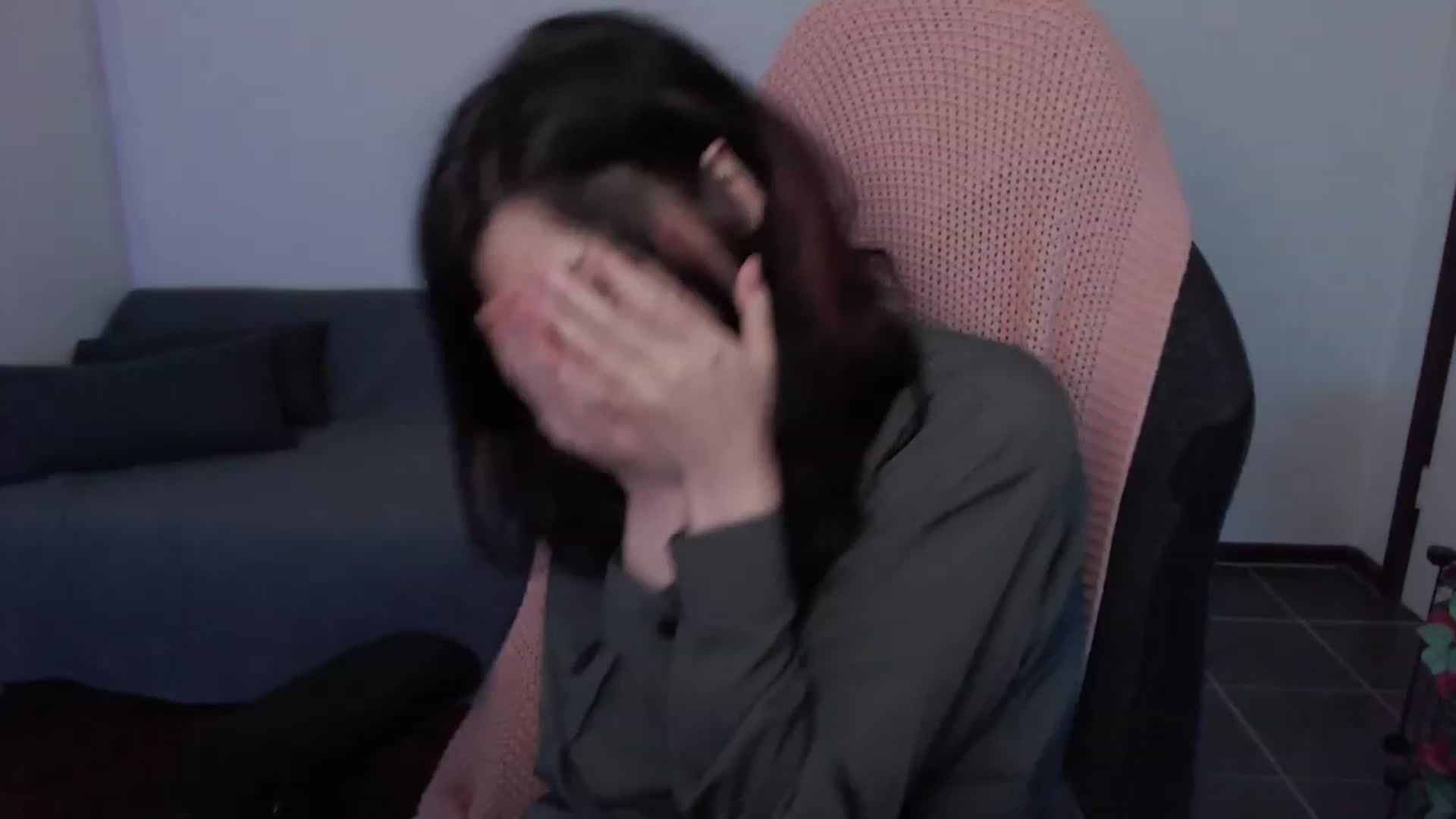 Gallery image thumbnail from RoomToAvoid's myfreecams stream on, 09/20/2023, 06:20 image 4 of 20